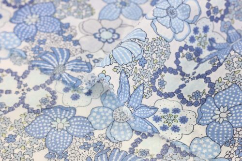 Japanese cotton lawn fabric – Blue pastel blooming garden