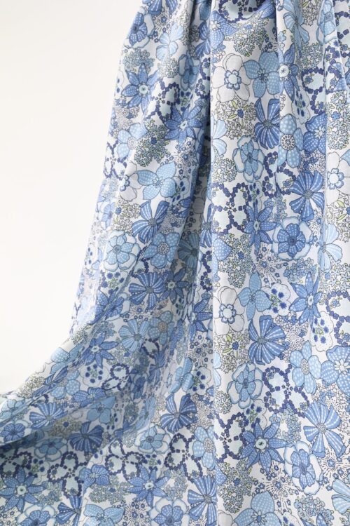 Japanese cotton lawn fabric – Blue pastel blooming garden
