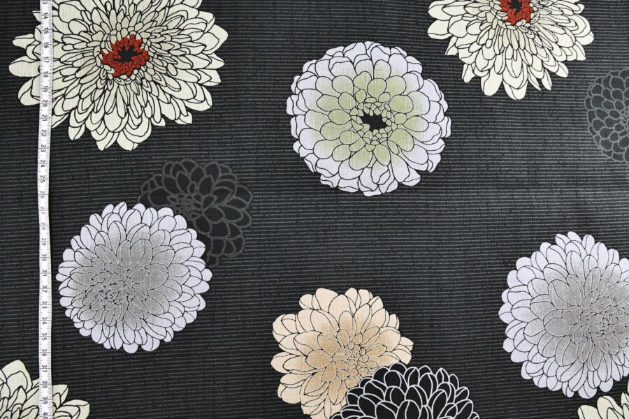 Japanese fabric Kobayashi chrysanthemum dobby black