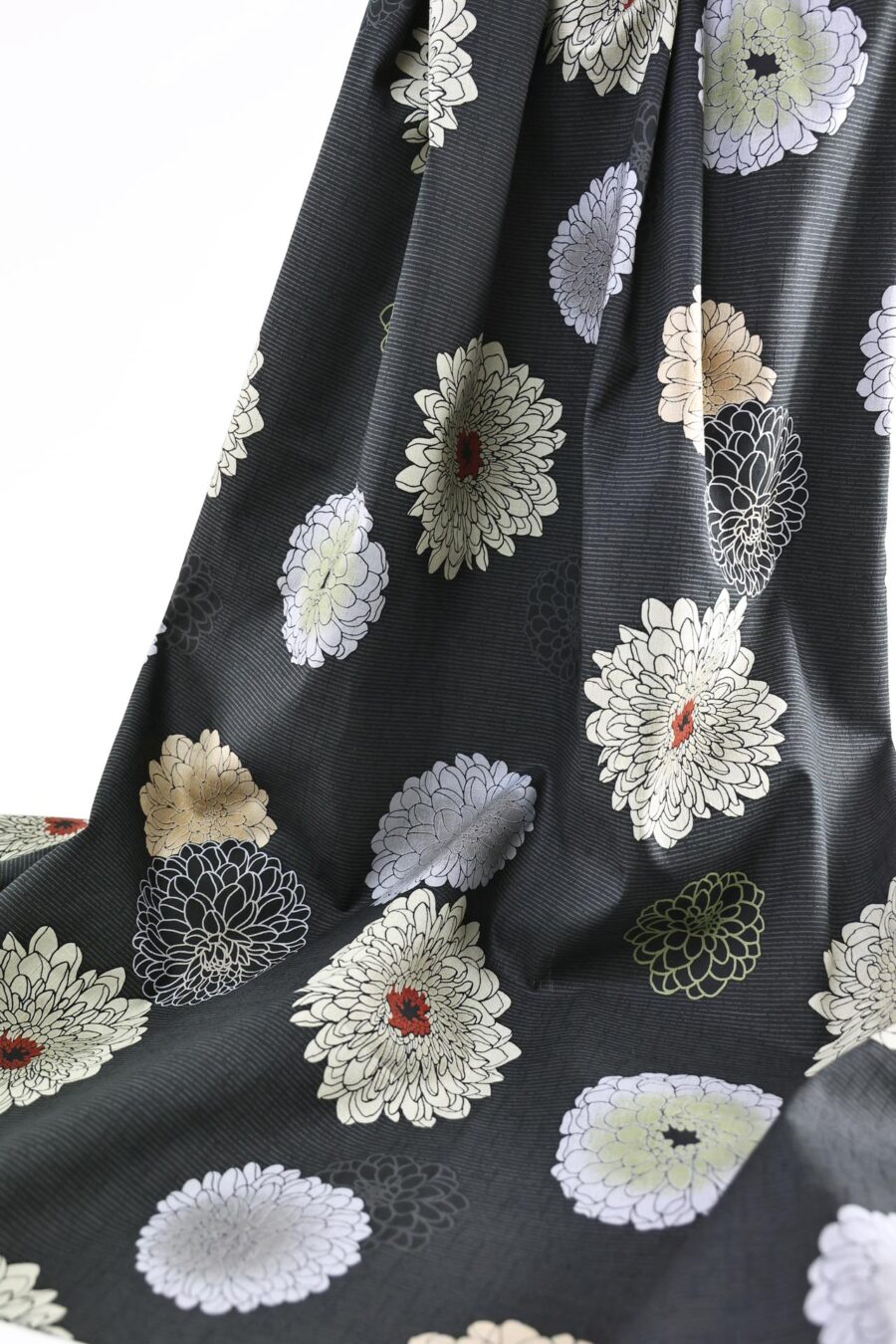 Japanese fabric Kobayashi chrysanthemum dobby black