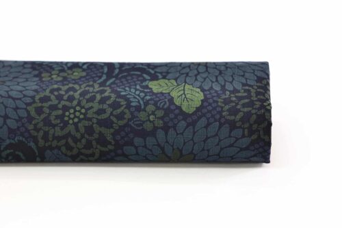 Japanese fabric – kiku in navy blue dobby cotton