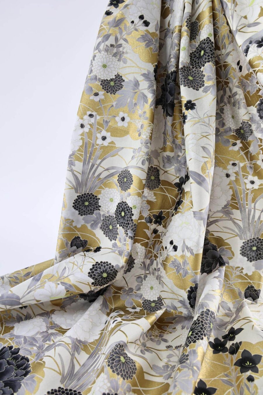 Japanese fabric – peonies and golden clouds black