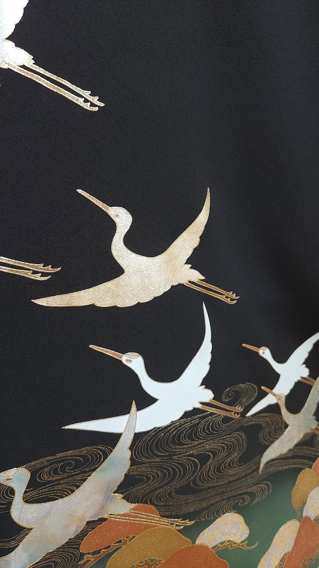 Kuro Tomesode with elegant golden cranes