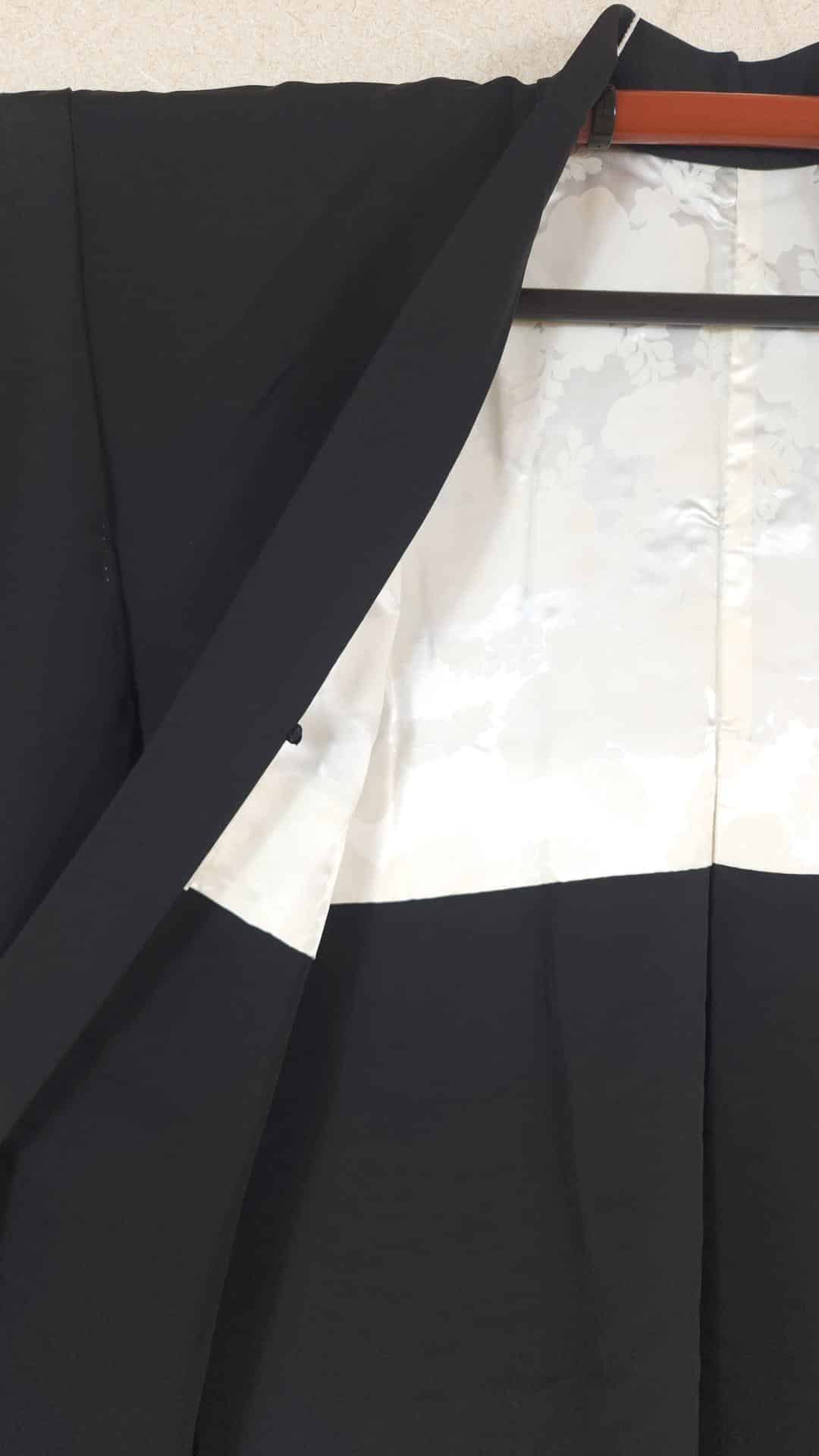 Black Haori embroidered with mandarin ducks