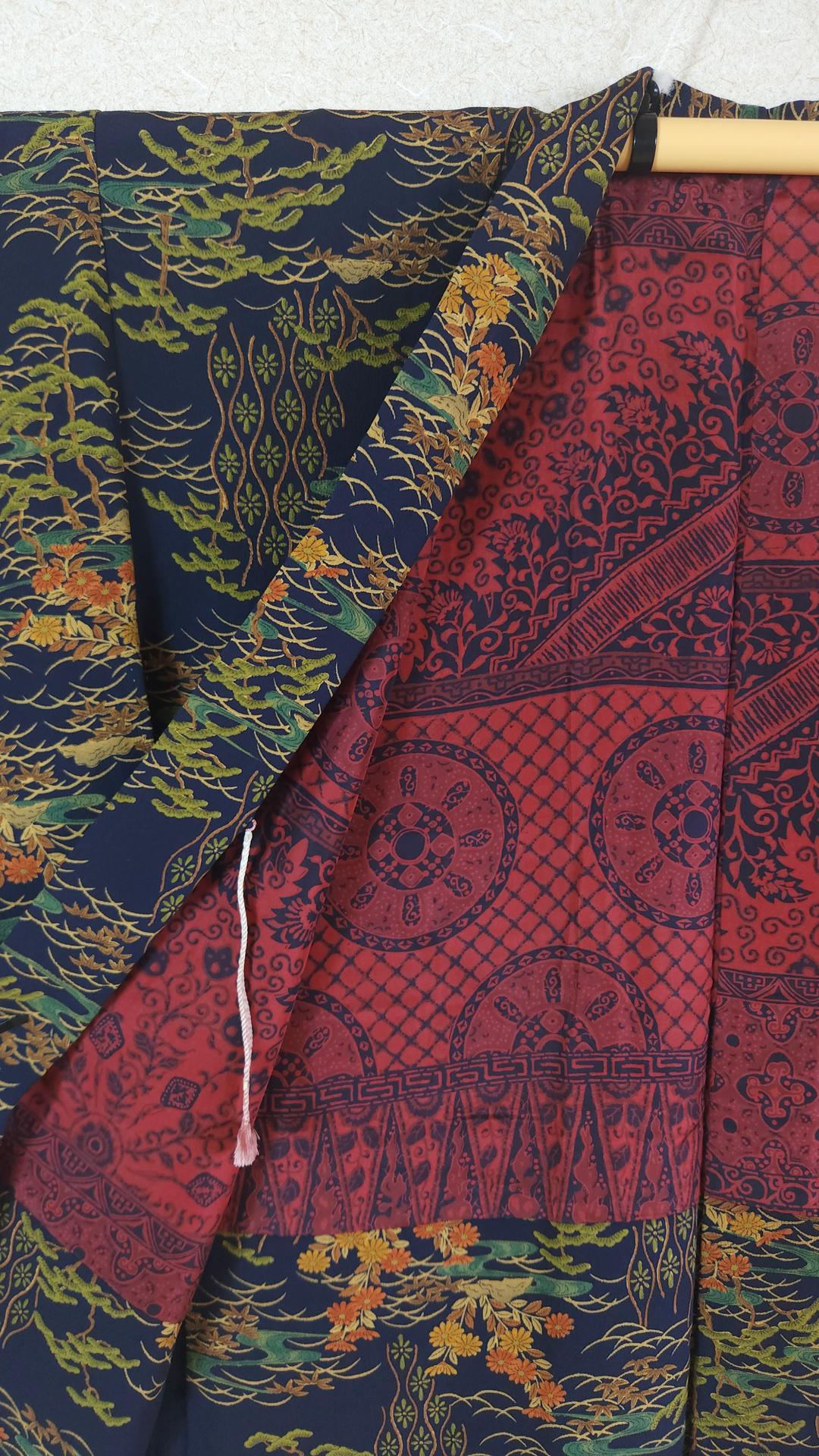 Dark blue Haori with pine and flower motifs