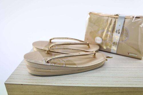 Gold Zori and clutch with their box