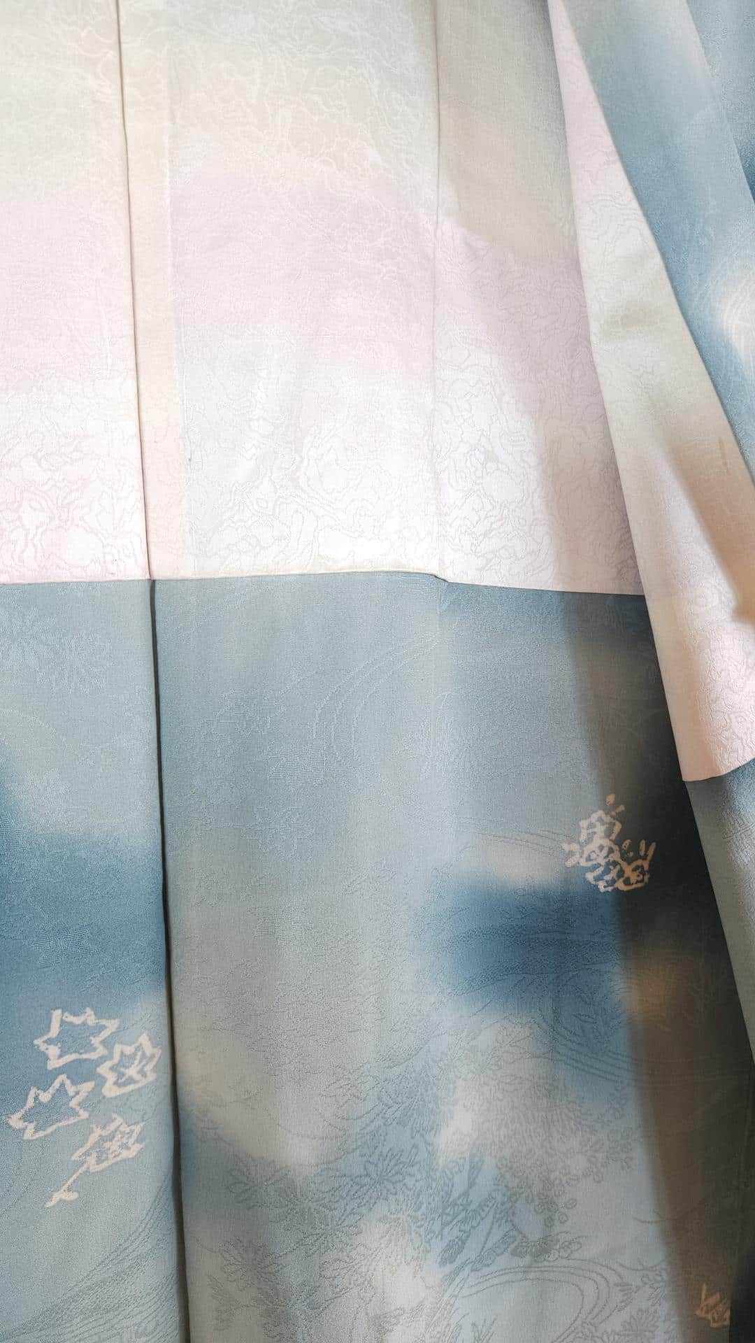 Gradient blue Haori with white motifs