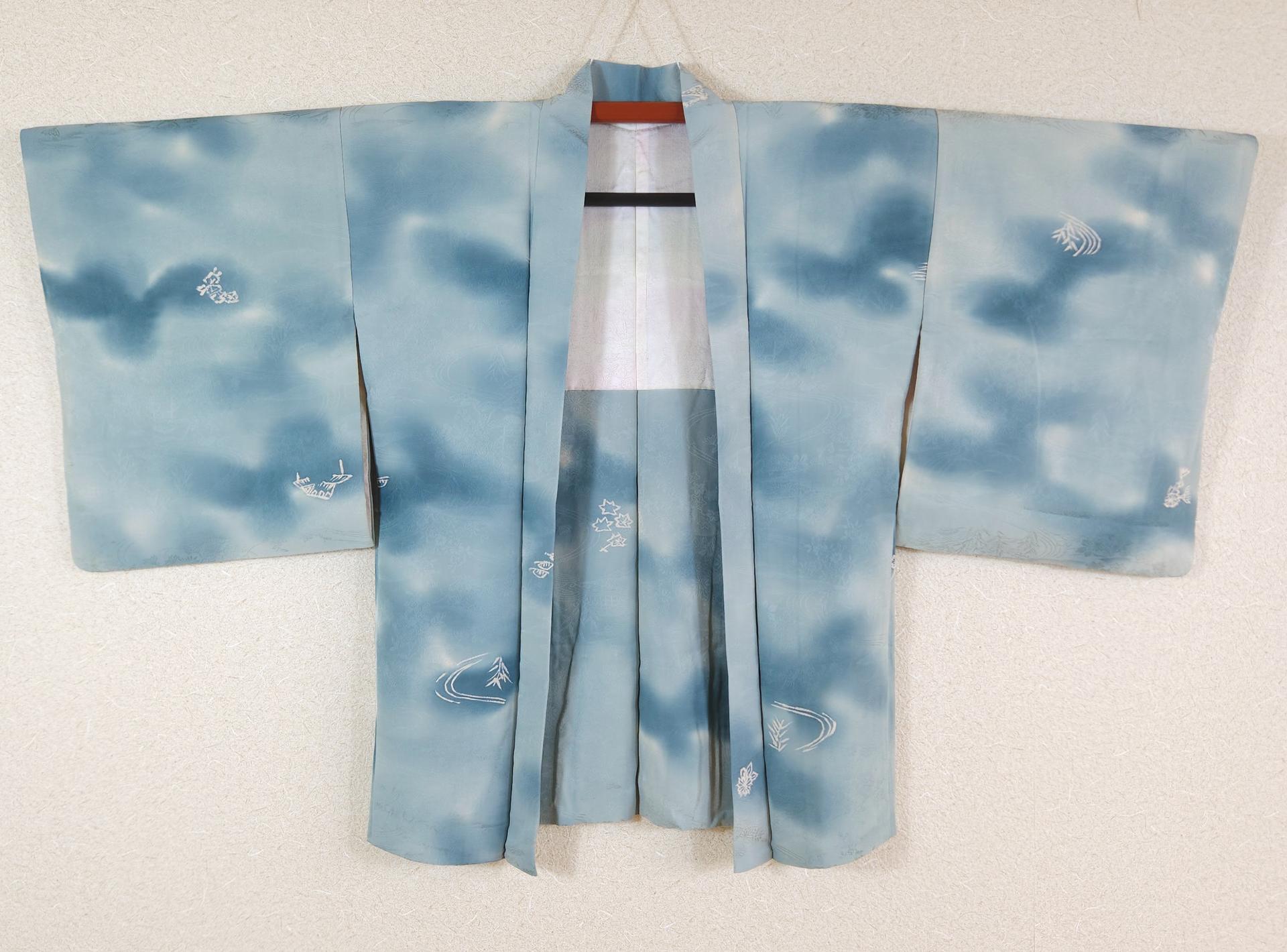 Gradient blue Haori with white motifs