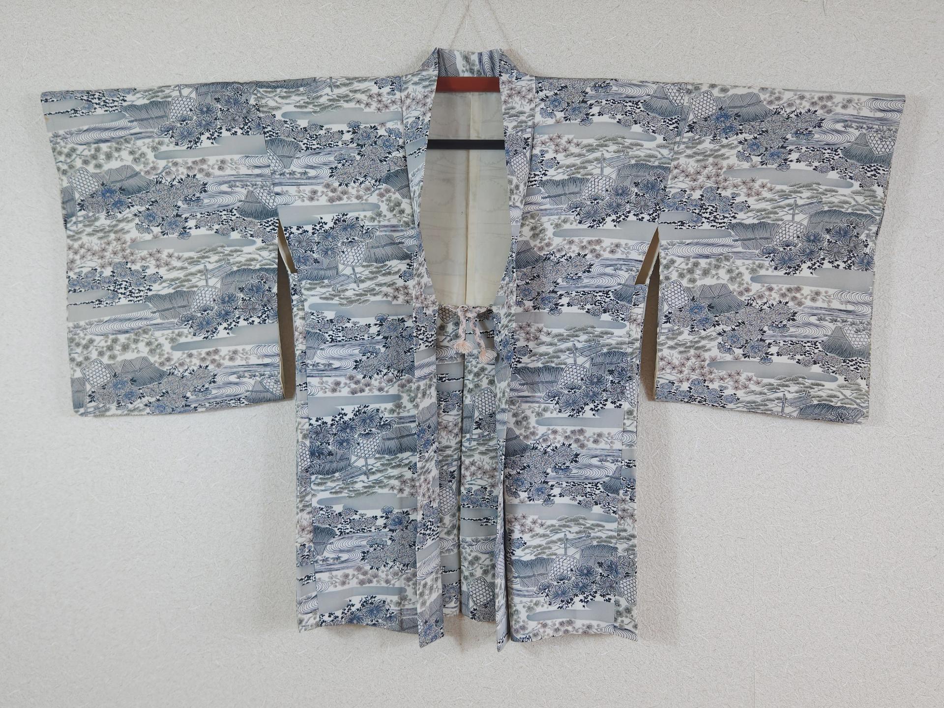 Gray Haori with traditional Japanese houses