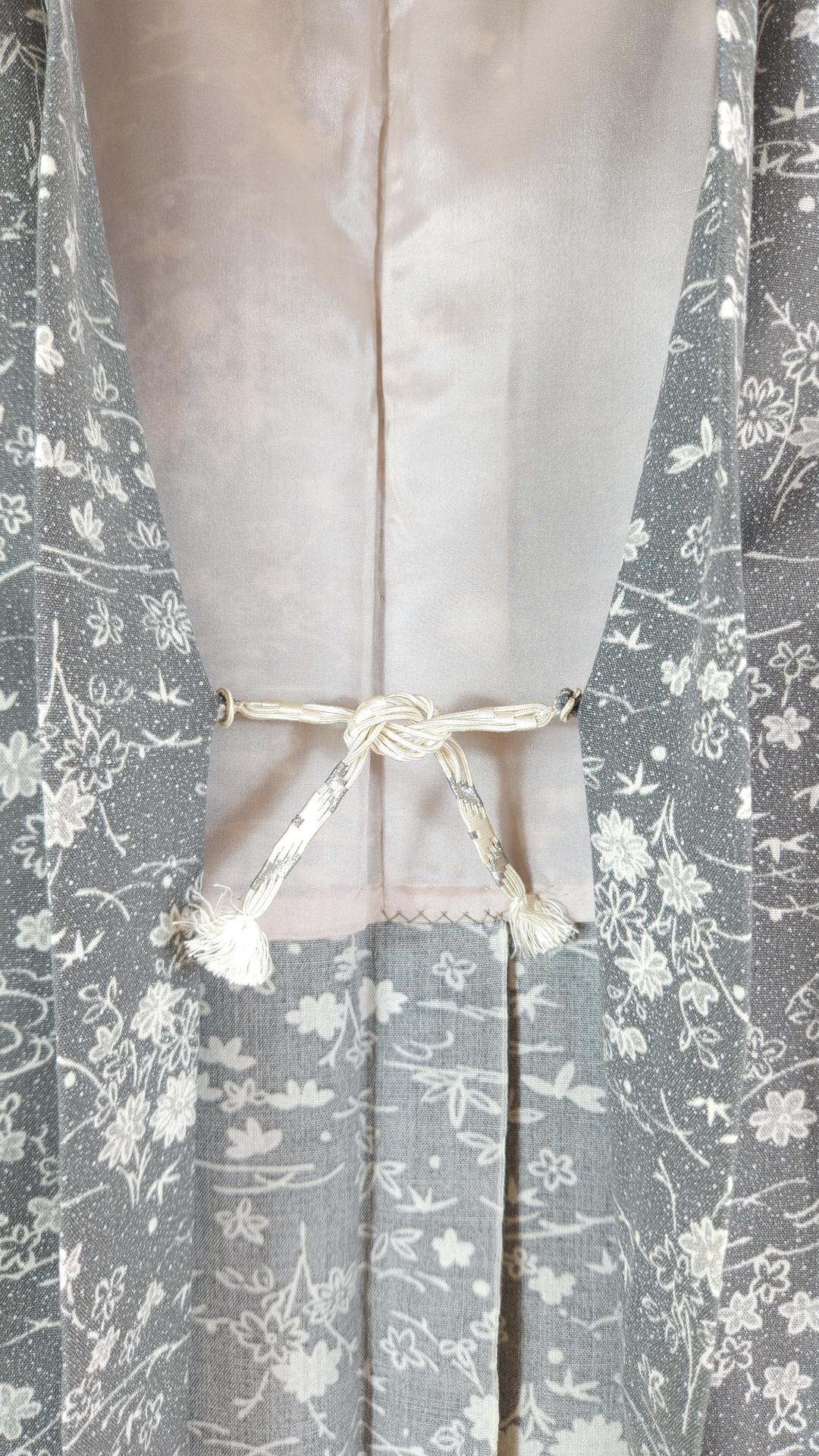 Gray Haori with white floral patterns