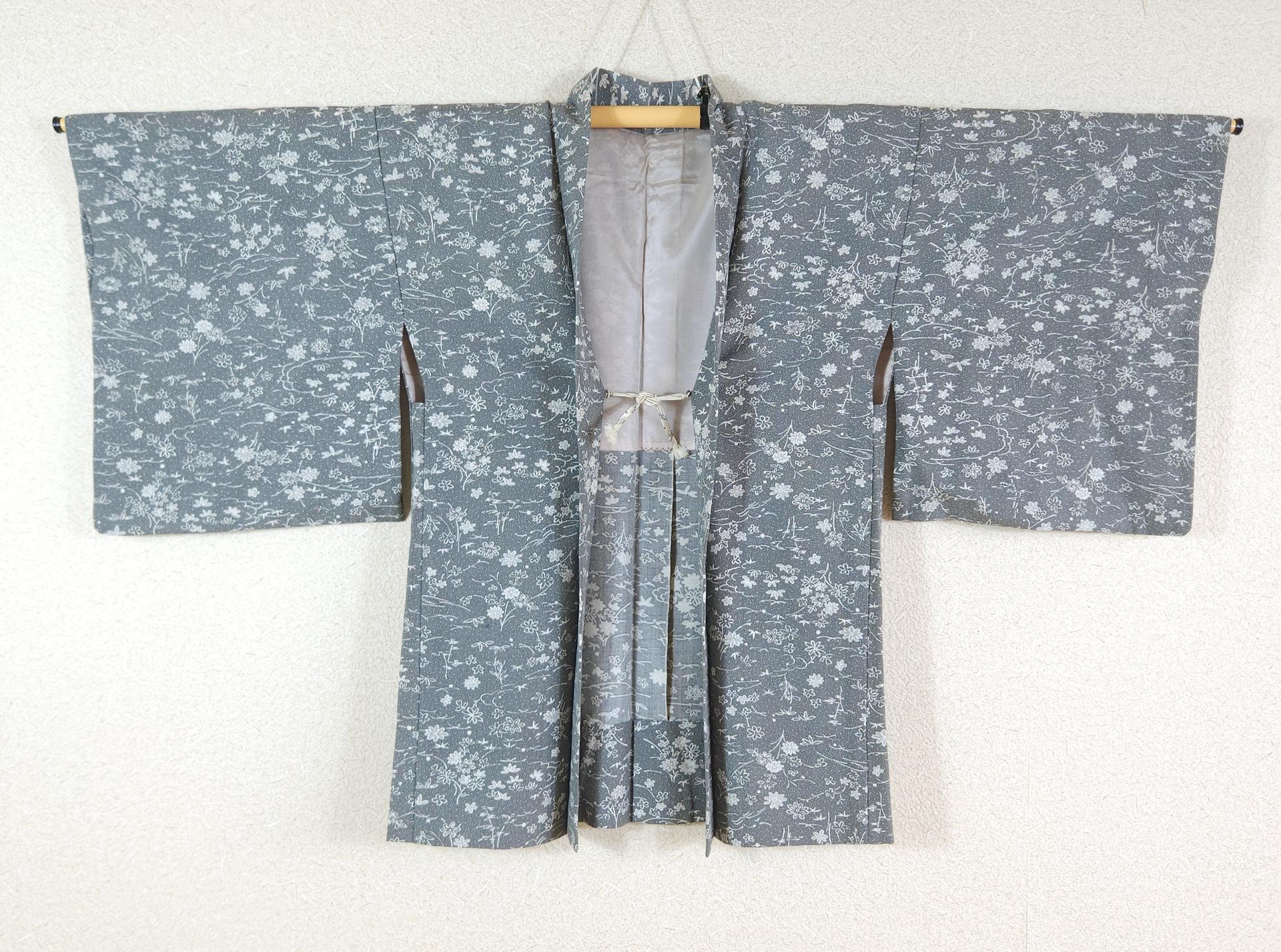 Gray Haori with white floral patterns