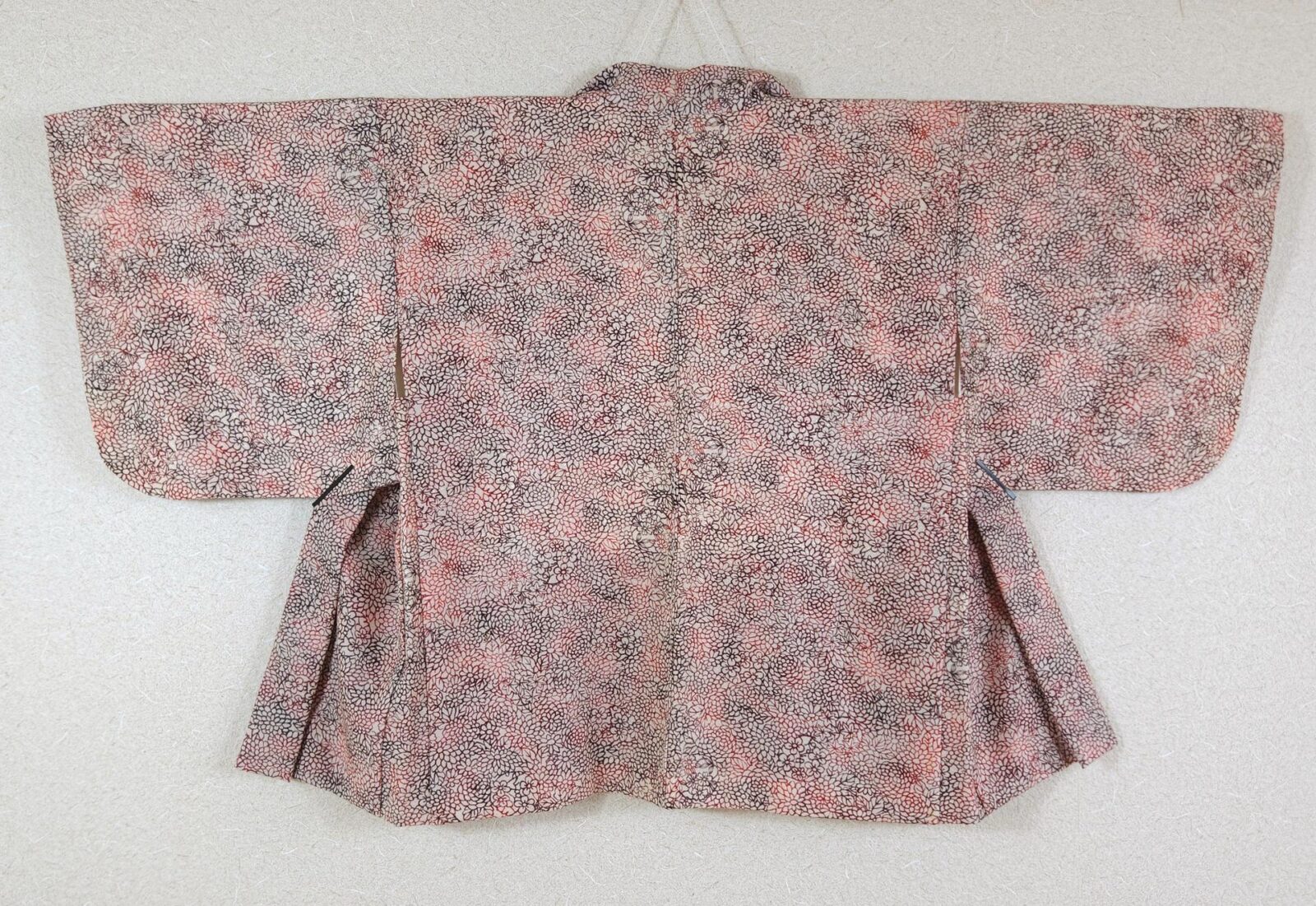 Japanese haori with red and black flowers