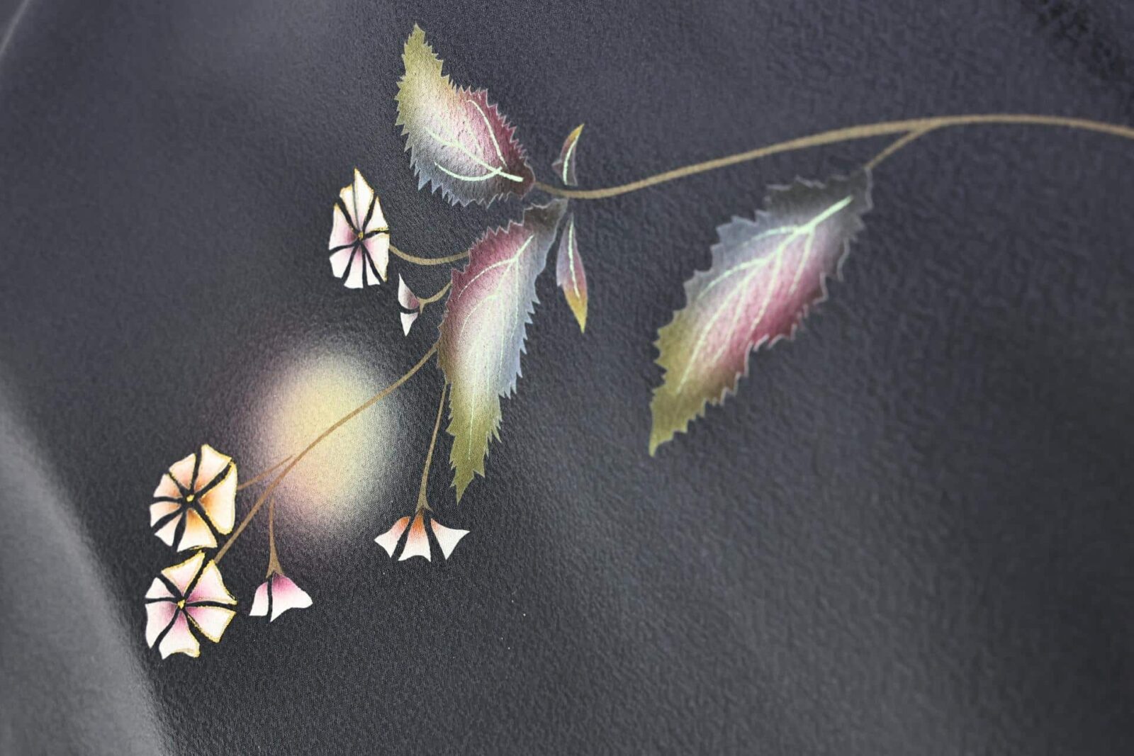 Kimono crepe silk fabric with floral design