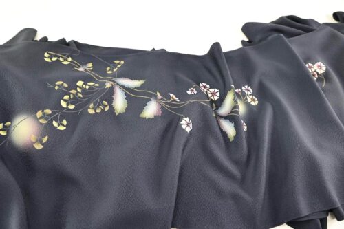 Kimono crepe silk fabric with floral design