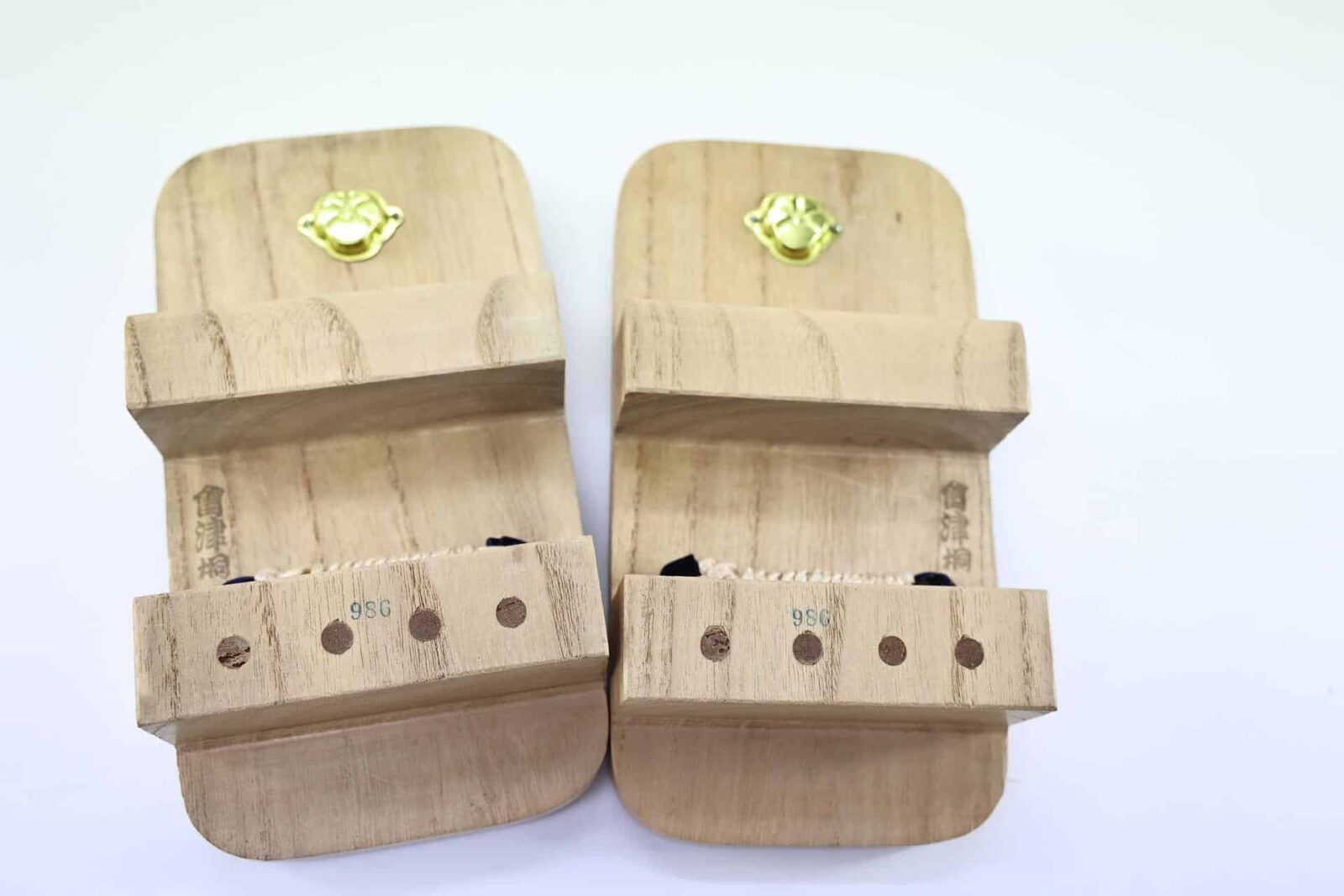 Men’s wooden Japanese geta sandals