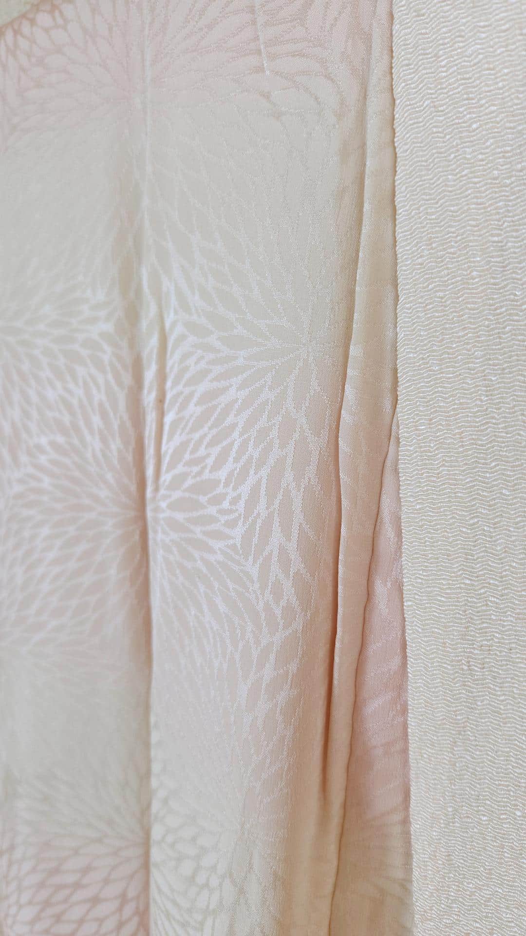 Nagajuban in pink kiku-patterned brocade