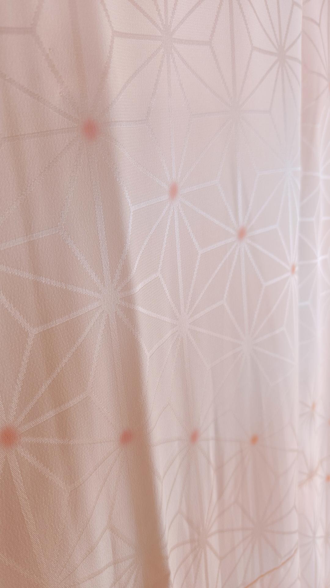 Nagajuban in salmon pink Asanoha-patterned brocade