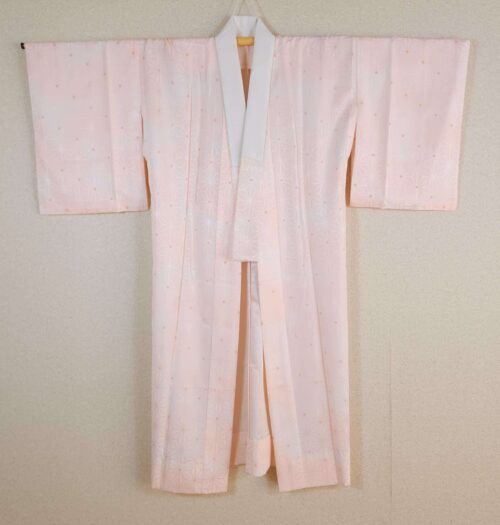 Nagajuban in salmon pink Asanoha-patterned brocade
