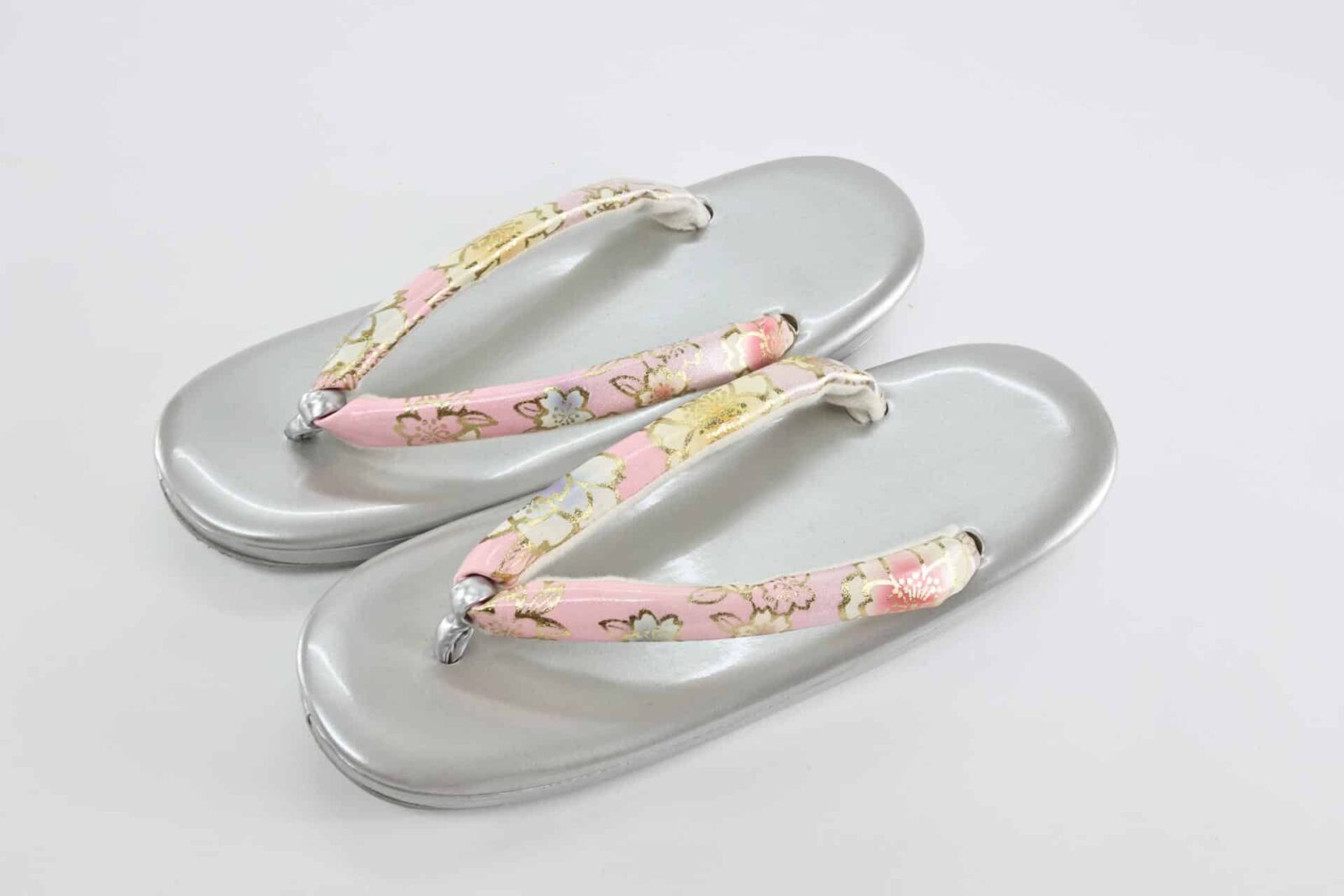 Pink Zori and handbag set with box for Furisode