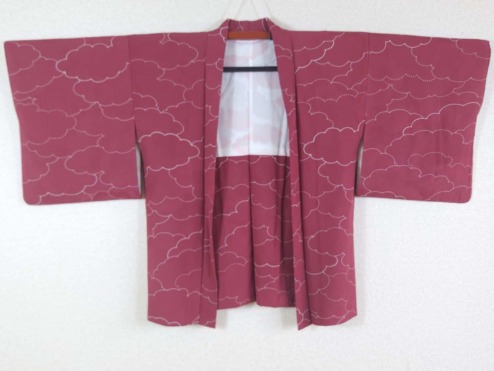 Raspberry-colored Haori with cloud motifs