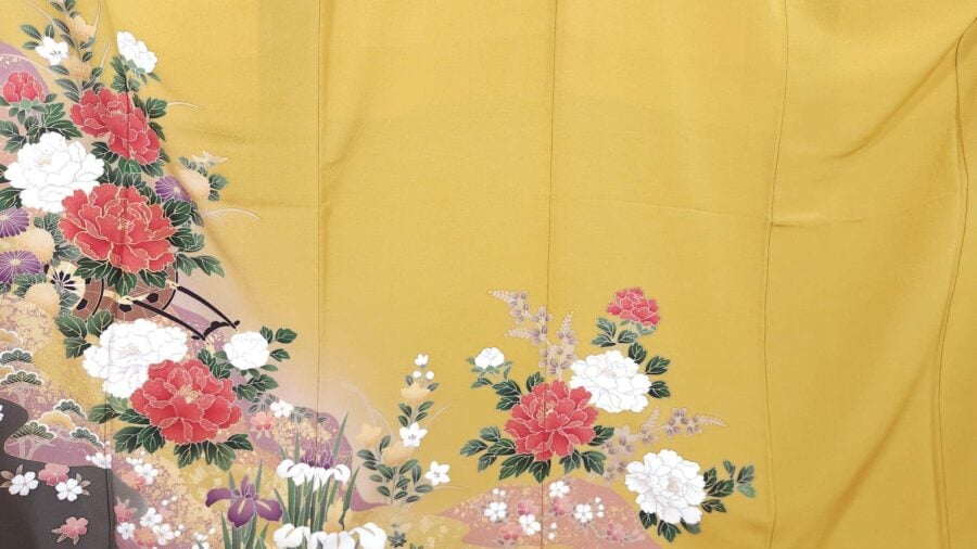 Yellow Houmongi with peonies and gold accents