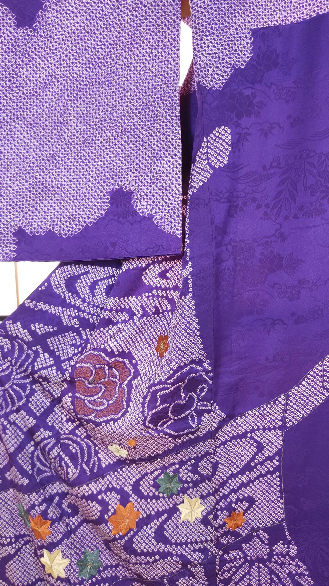 Antique purple Houmongi embroidery and Shibori