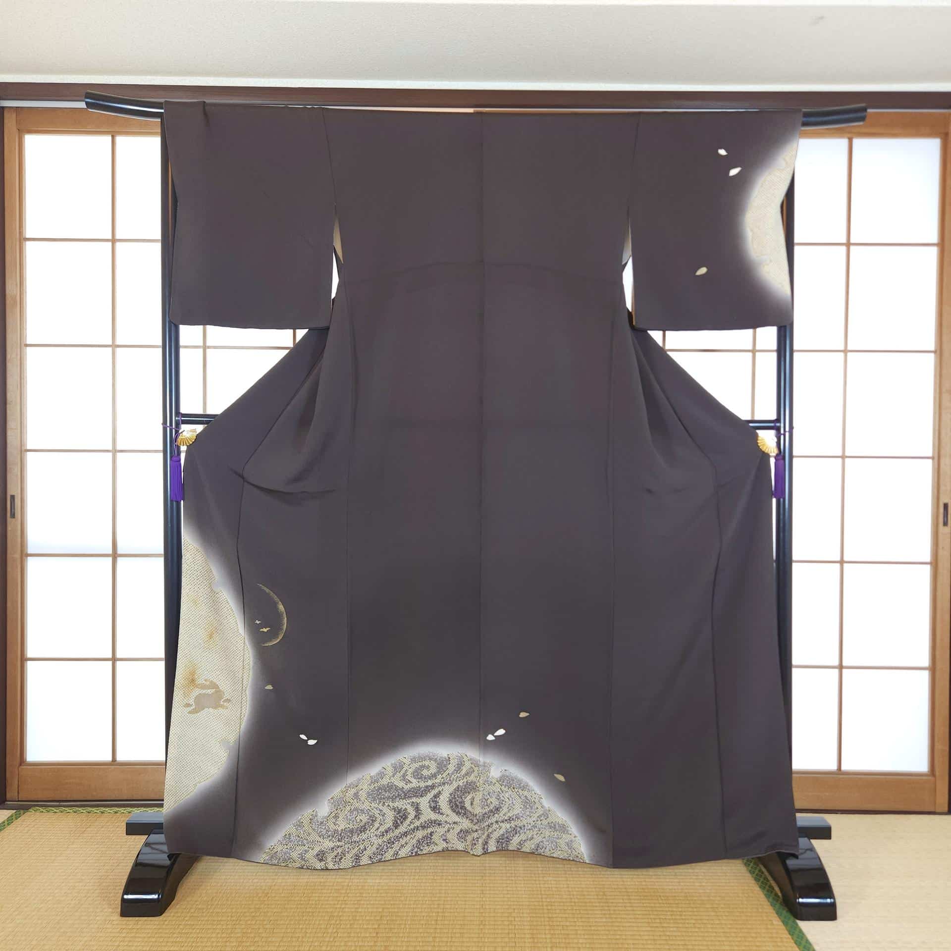 Brown-grey Houmongi Kimono golden rabbits