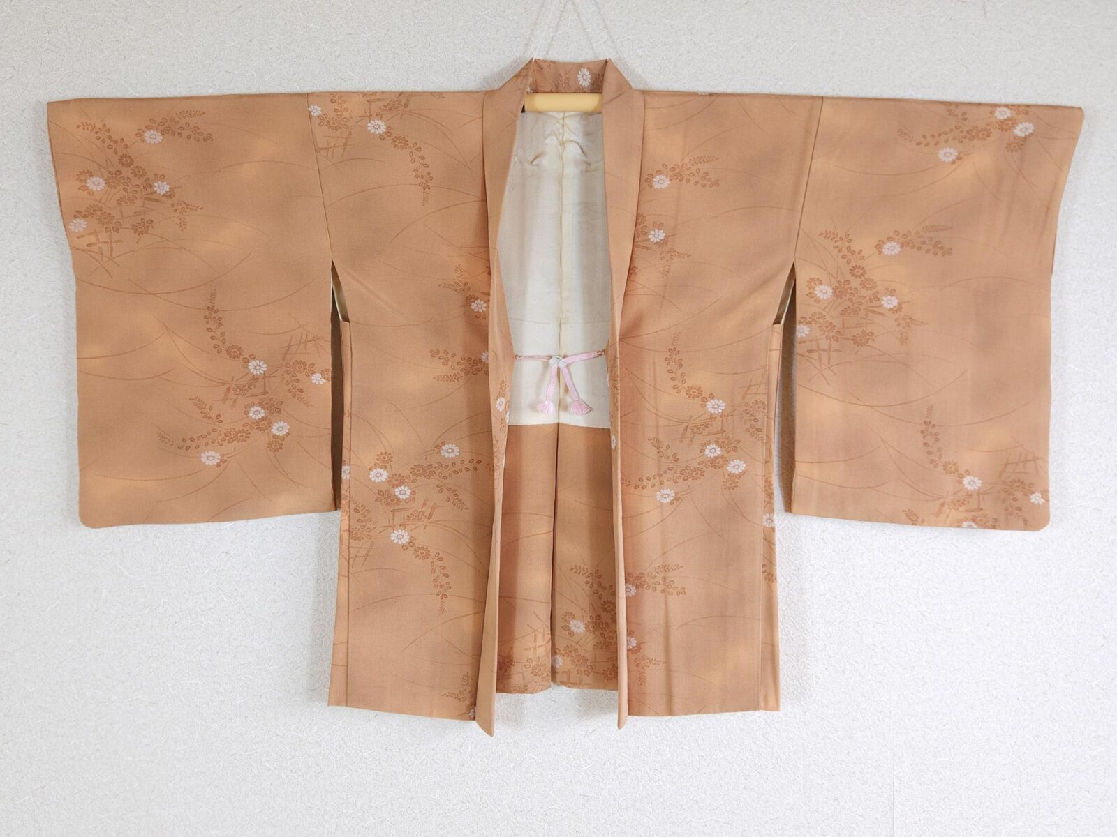 Chestnut Haori with delicate flowers