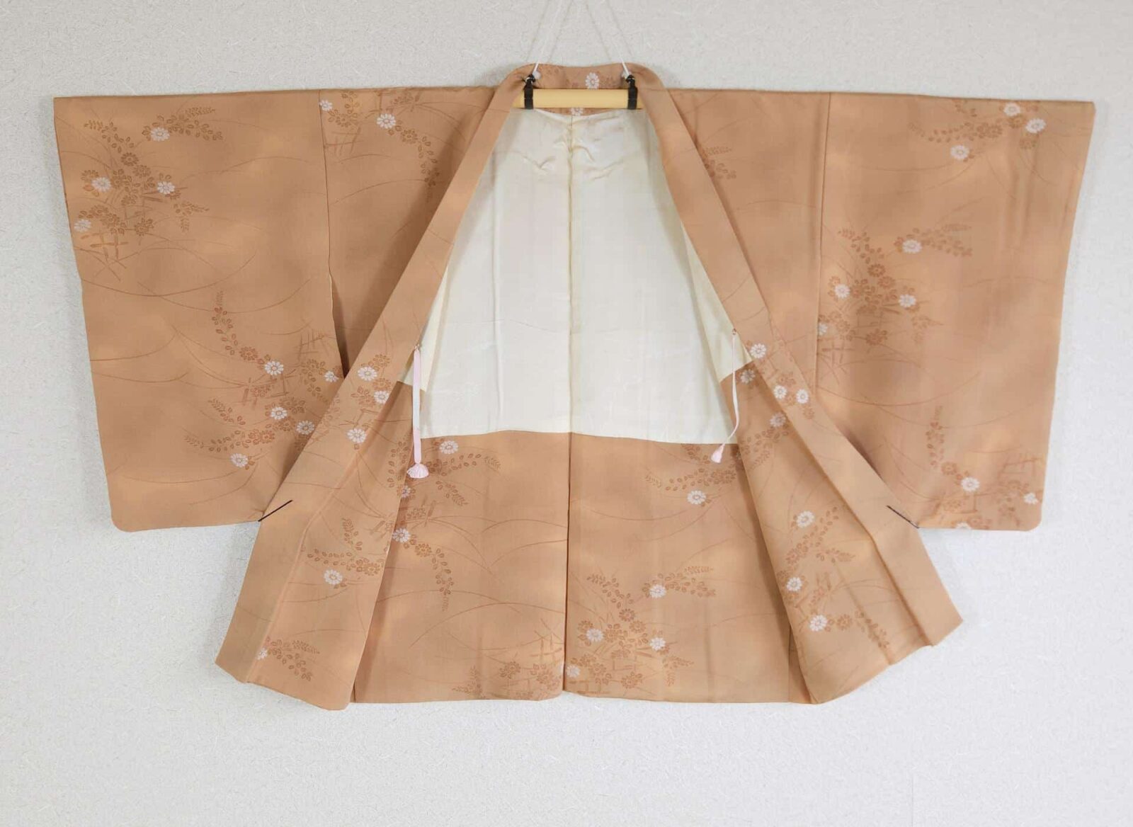 Chestnut Haori with delicate flowers