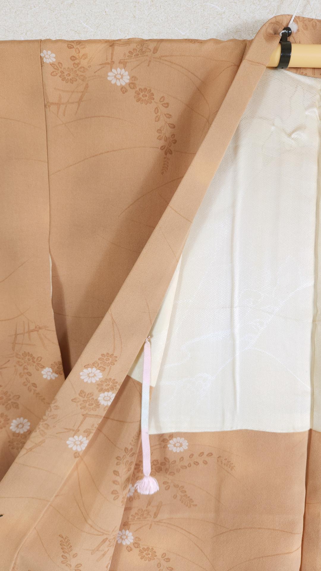 Chestnut Haori with delicate flowers
