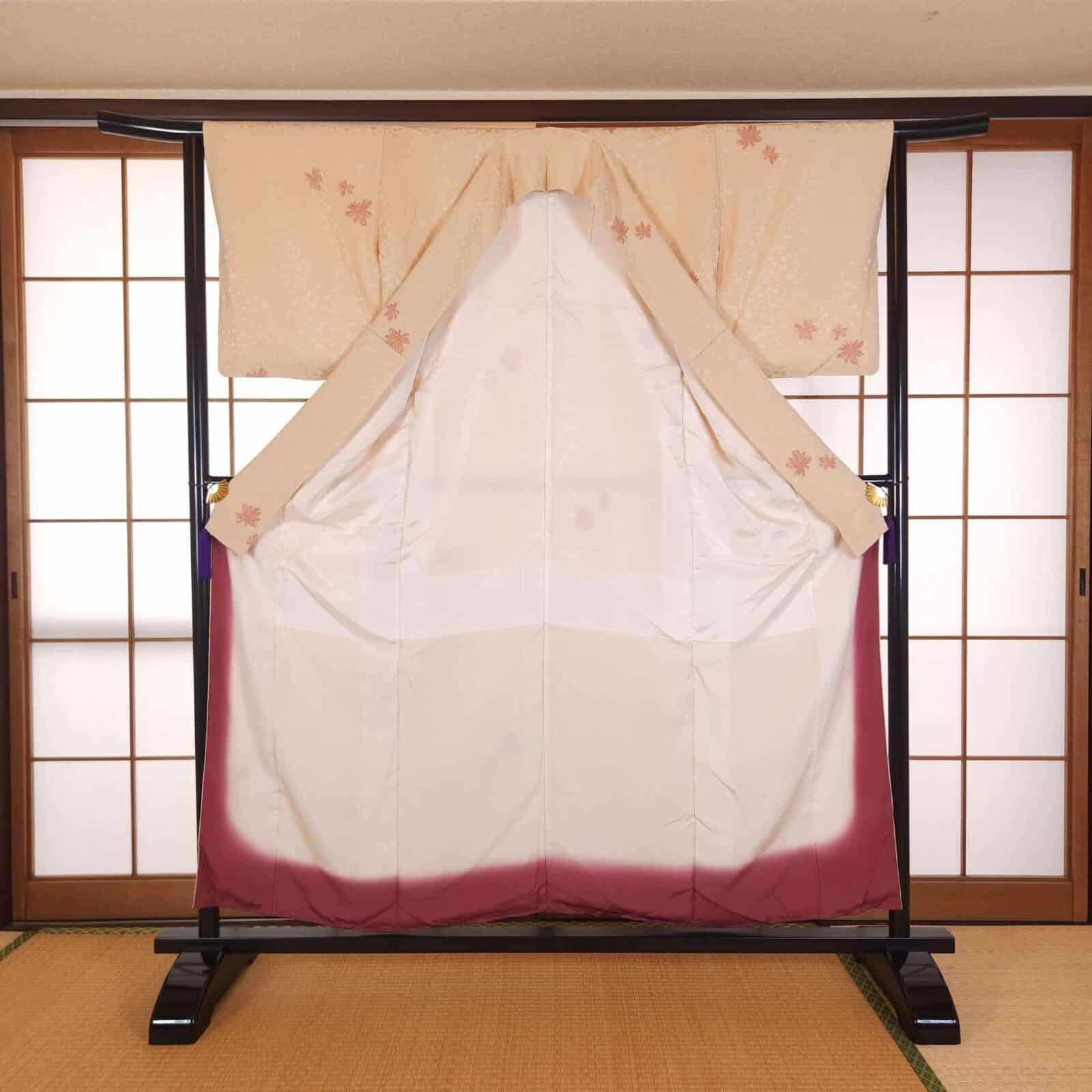 Cream Komon Kimono with salmon flowers