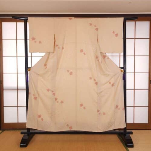 Cream Komon Kimono with salmon flowers