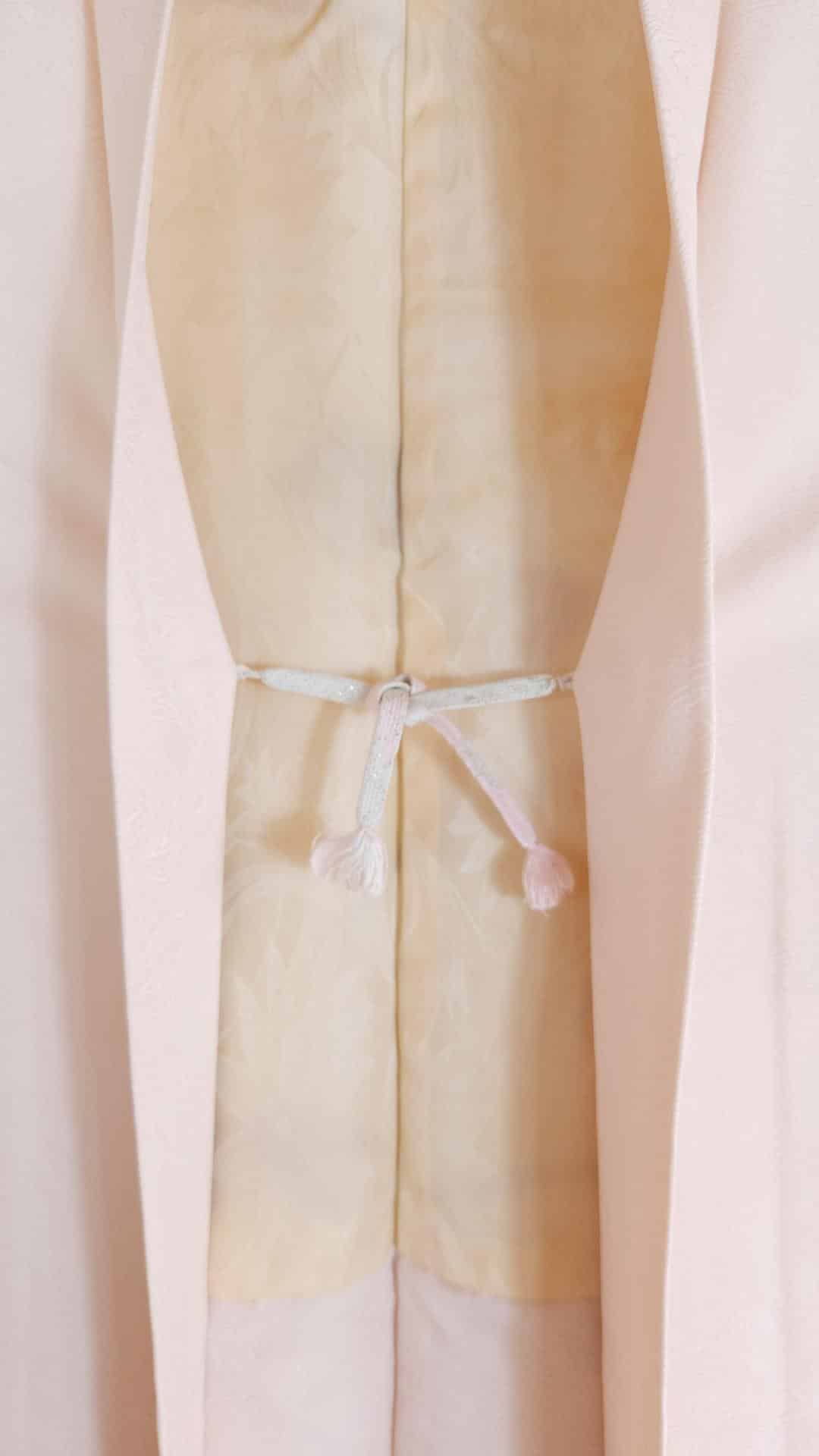 Cream pink Haori with Yuzen motifs