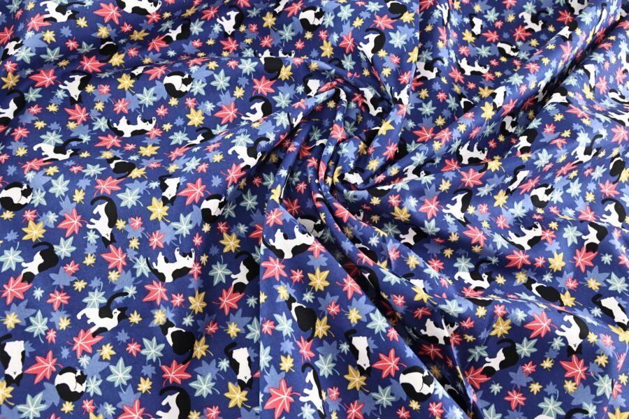Japanese fabric Kawaii Neko Momiji blue background