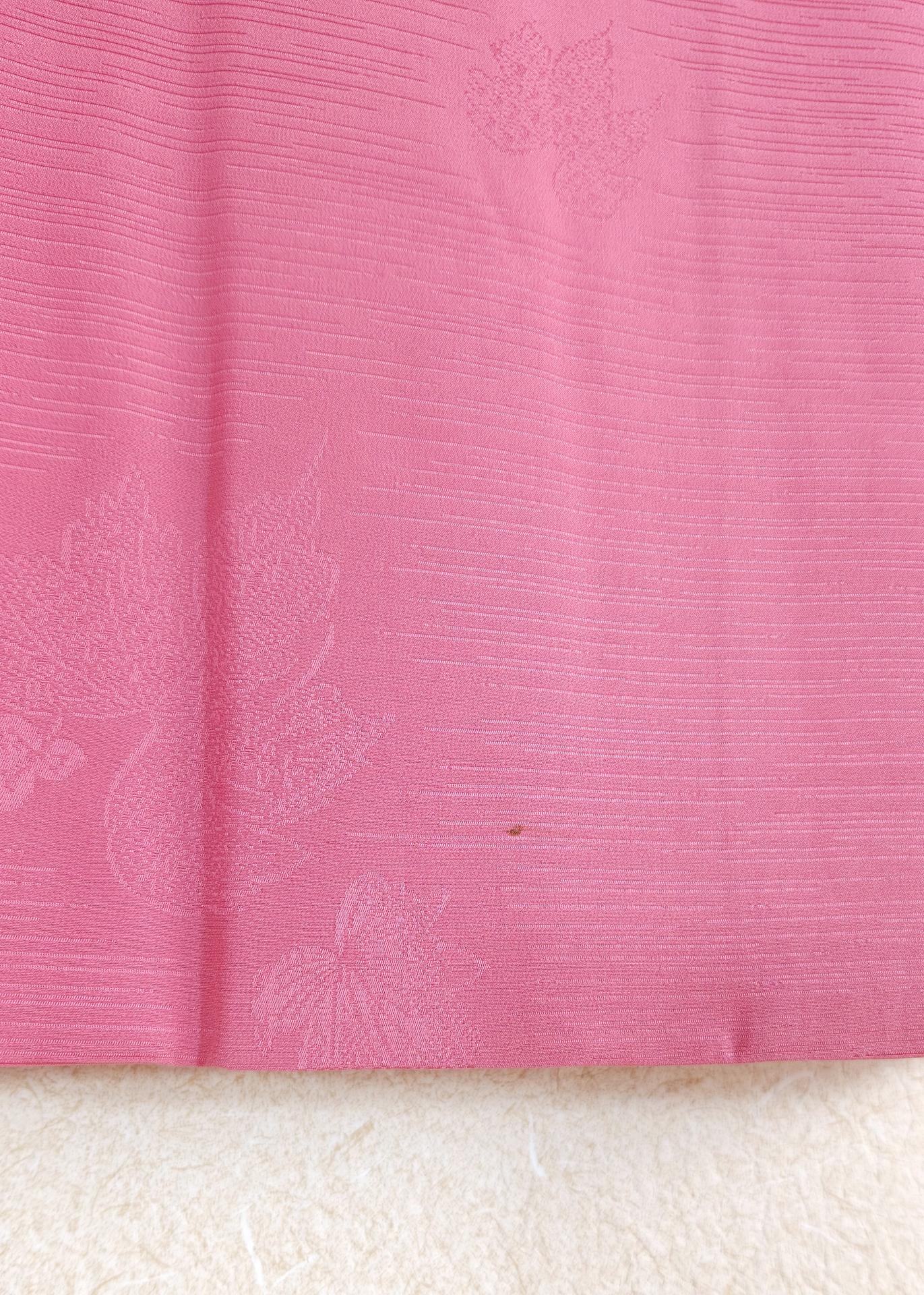 Light pink jacquard Haori with vine motifs