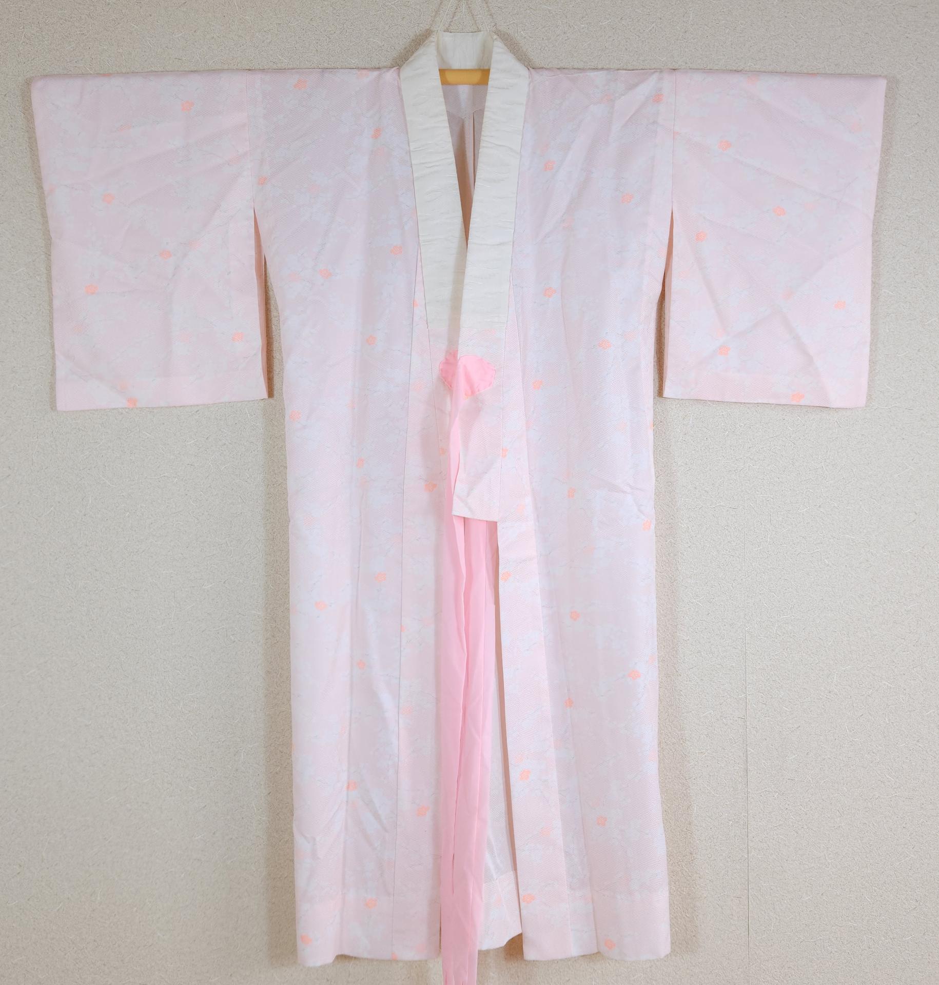Nagajuban Sakura and Sayagata