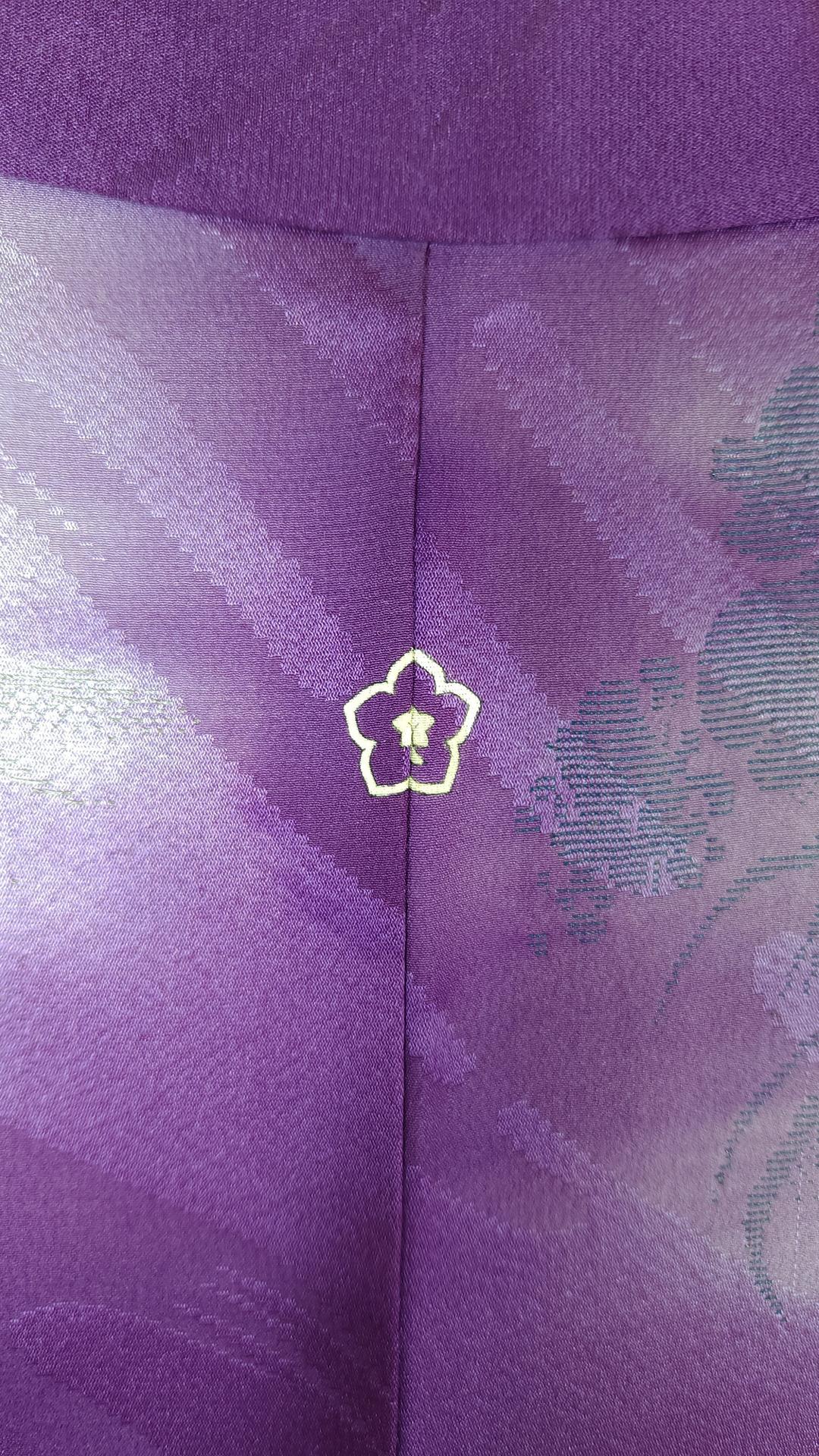 Purple Houmongi Kimono with Japanese scenery