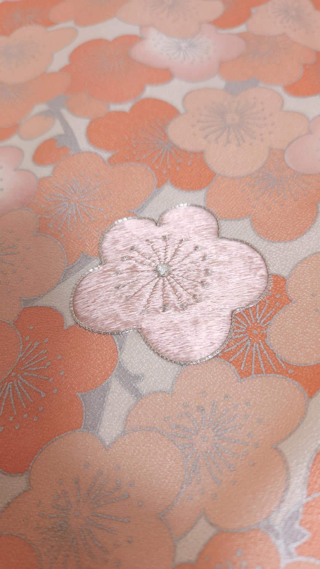 Set of 3 vintage Kimonos in peach and grey