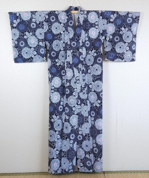 Blue cotton Yukata with stylized Kiku