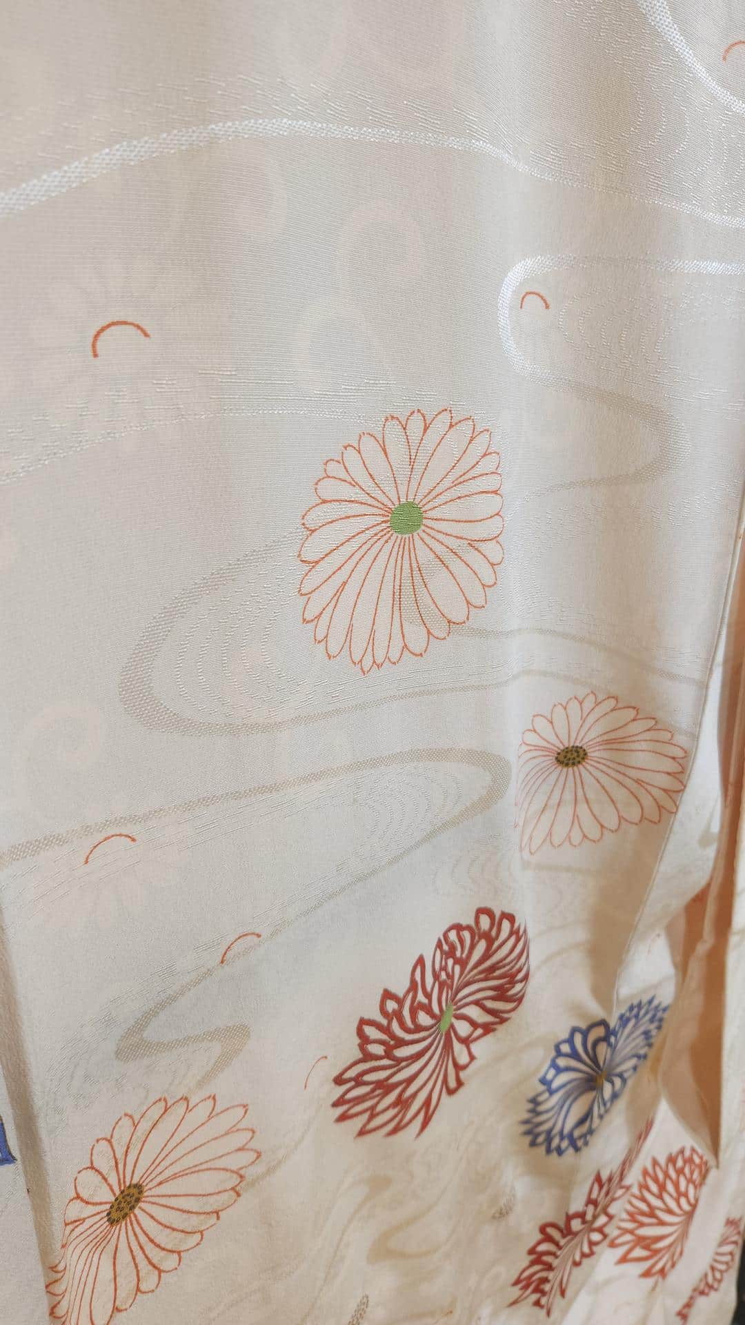 Cream Furisode with red flowers and embroidery