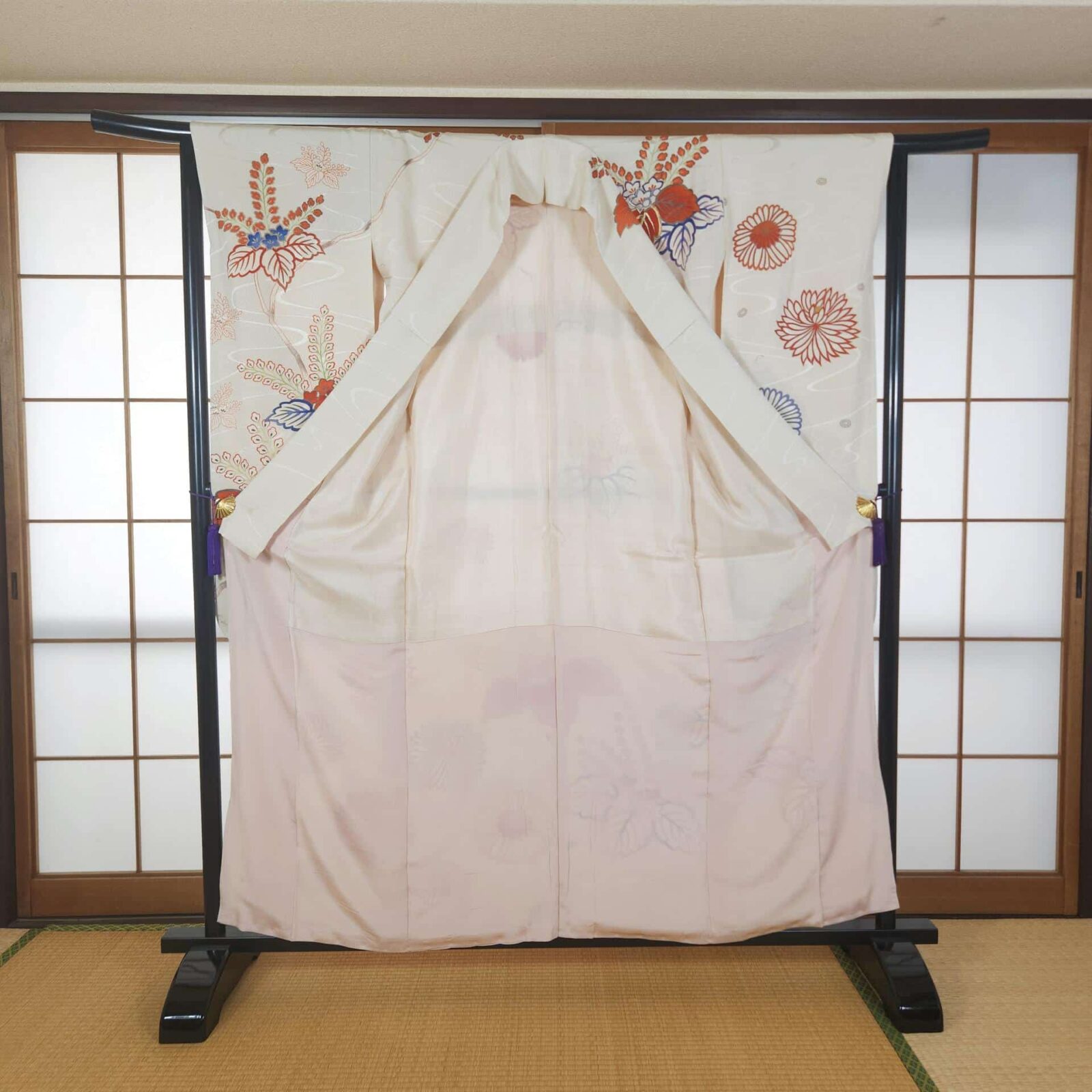 Cream Furisode with red flowers and embroidery