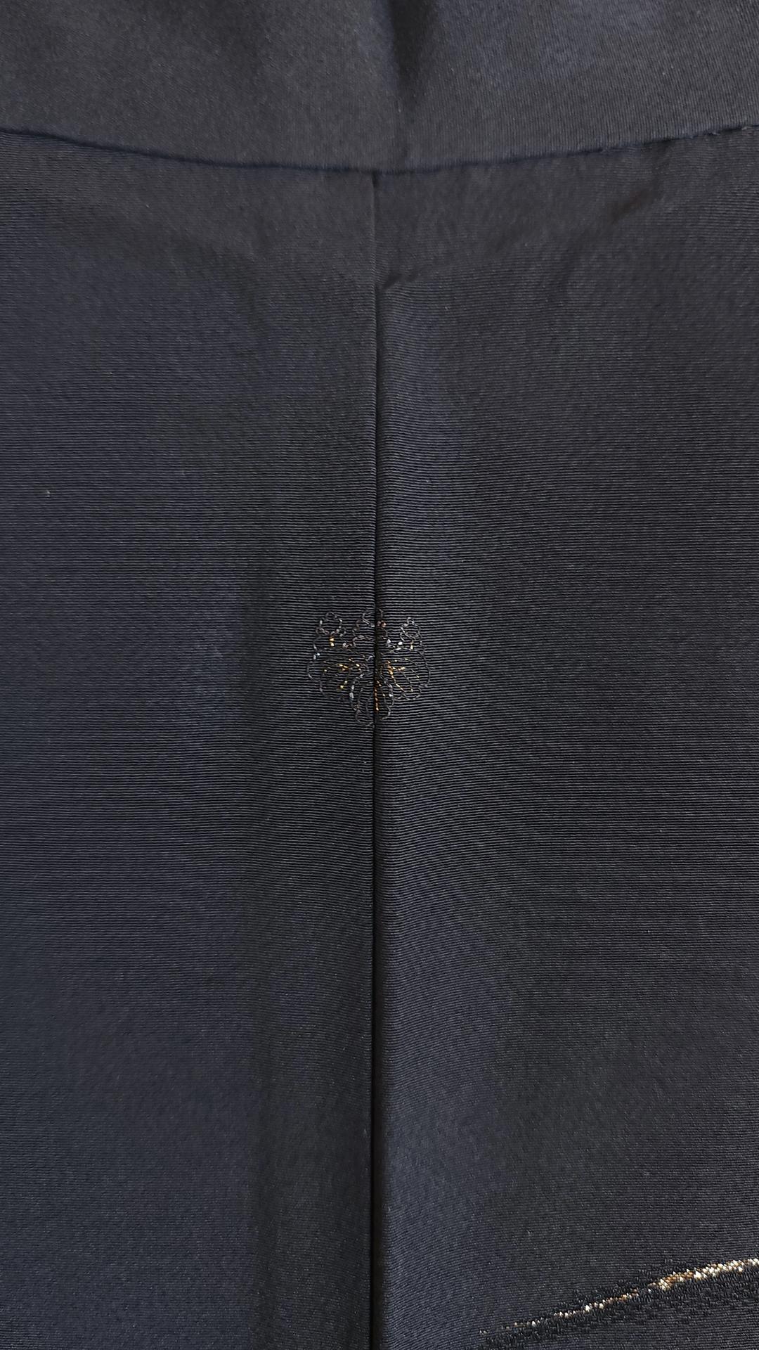 Black Haori adorned with majestic mountains