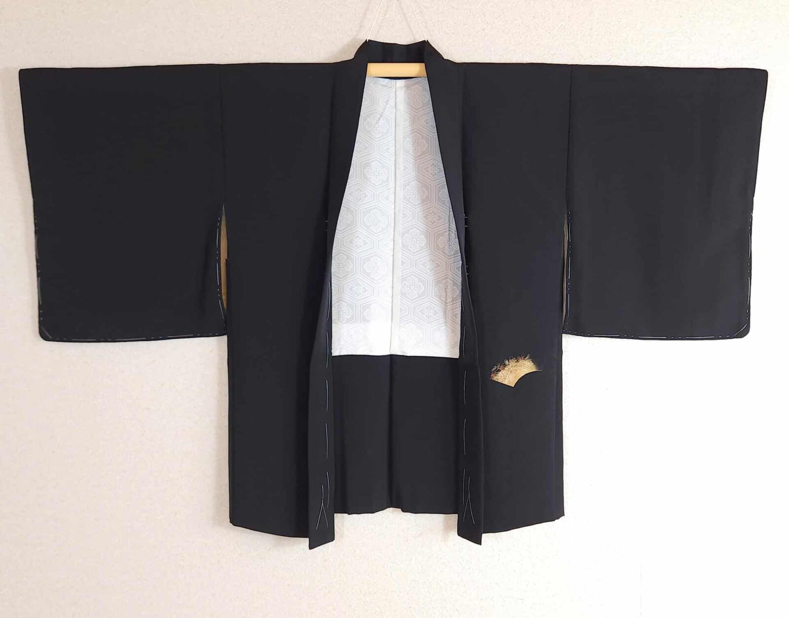 Black Haori with fans and birds