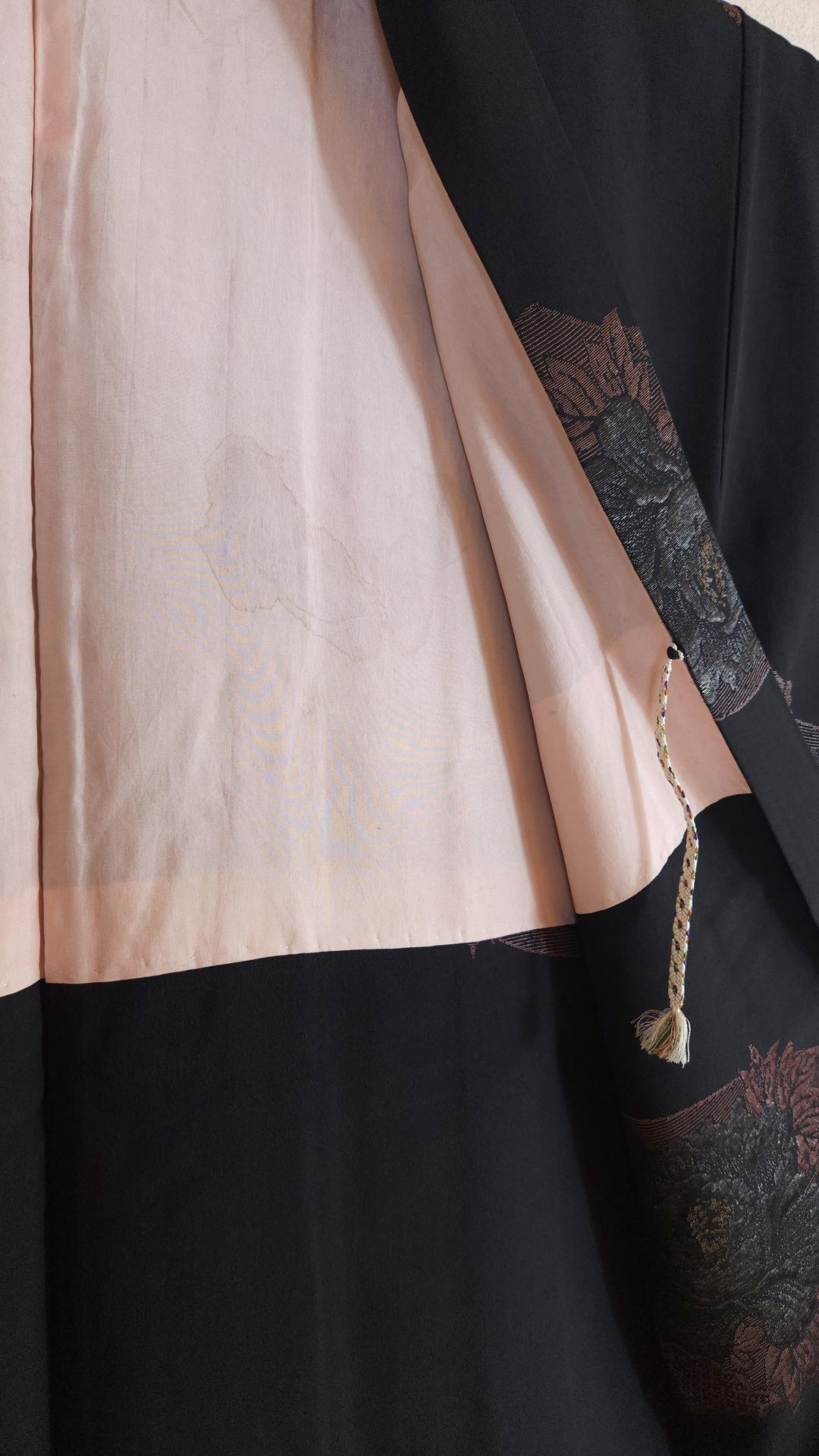 Black haori with peonies in fan motifs