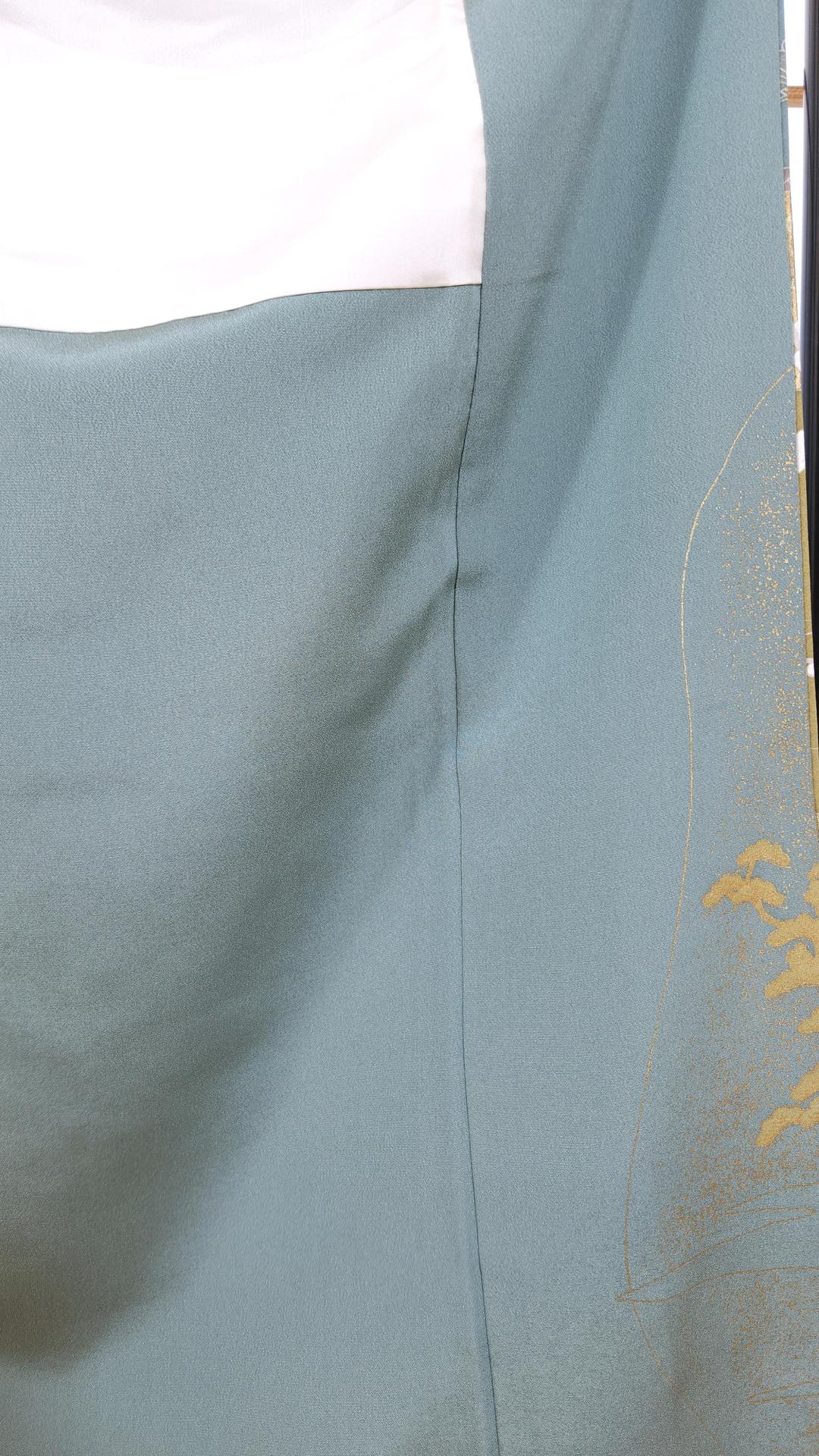 Grayish blue Tomesode with cranes and golden flowers