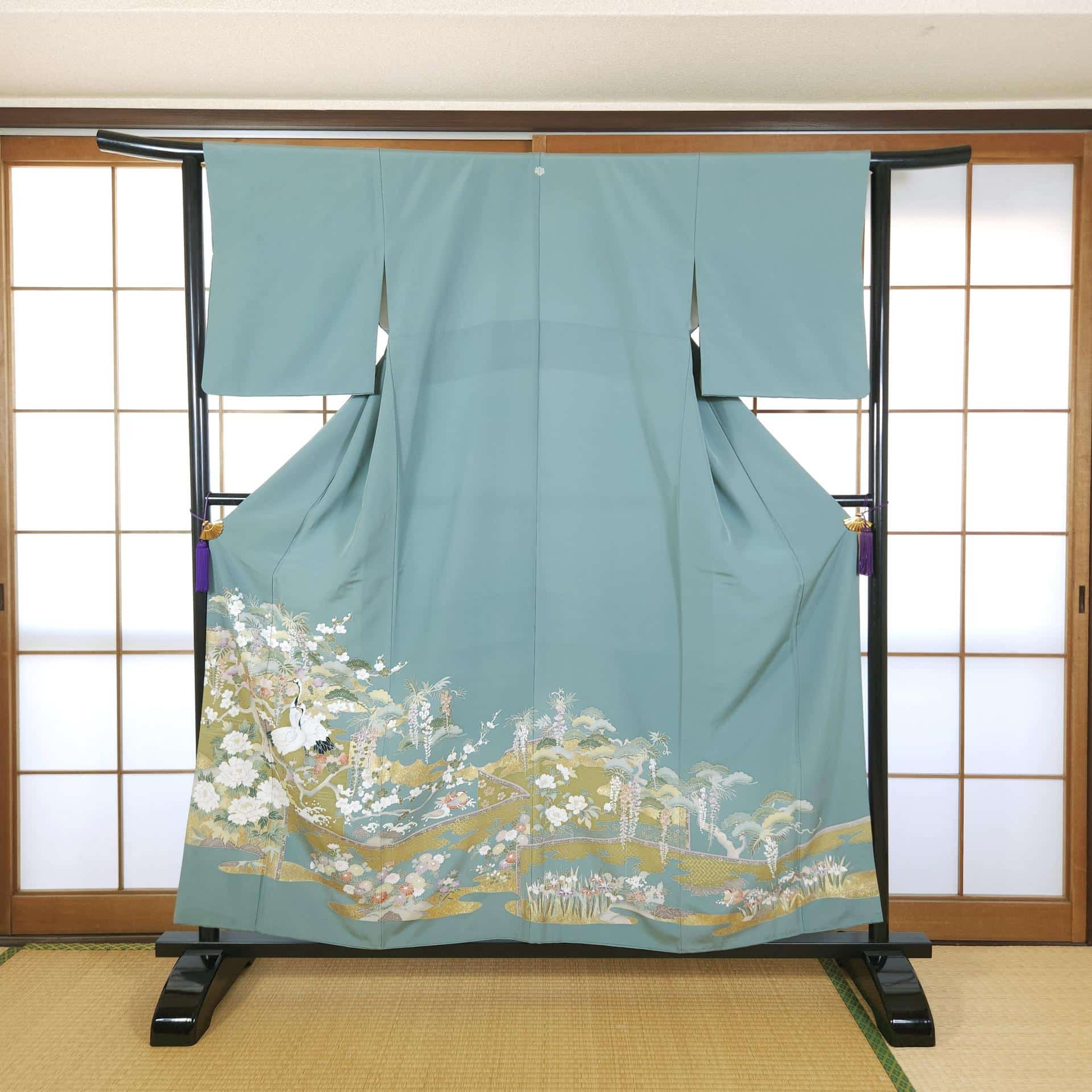 Grayish blue Tomesode with cranes and golden flowers