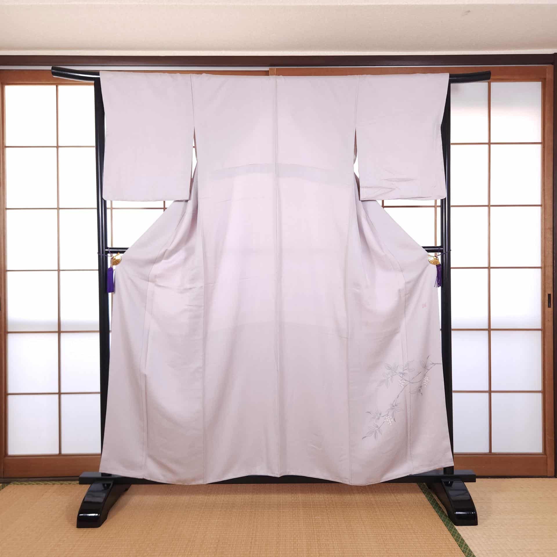 Lavender Iro Tomesode with hand-painted motifs