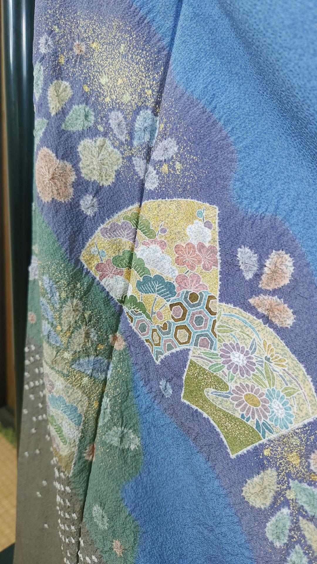 Light blue Houmongi Kimono fan and gold accents