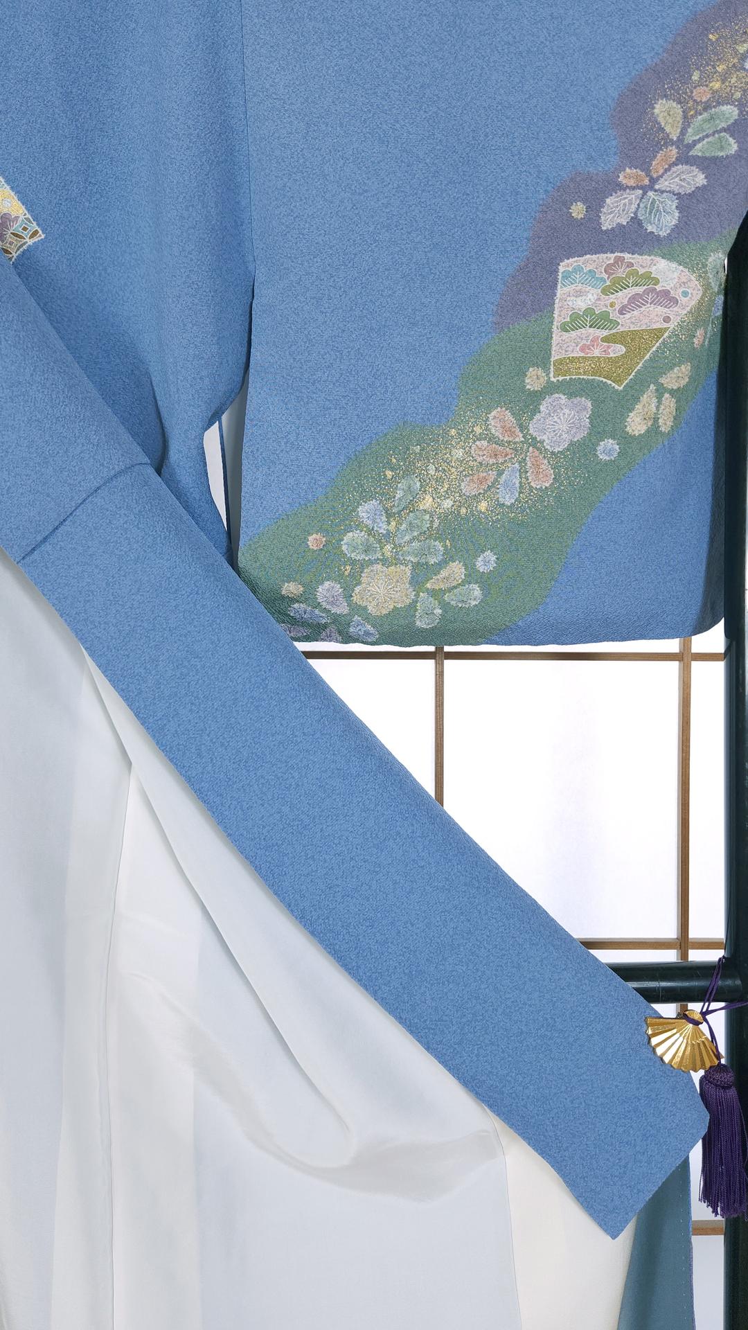 Light blue Houmongi Kimono fan and gold accents