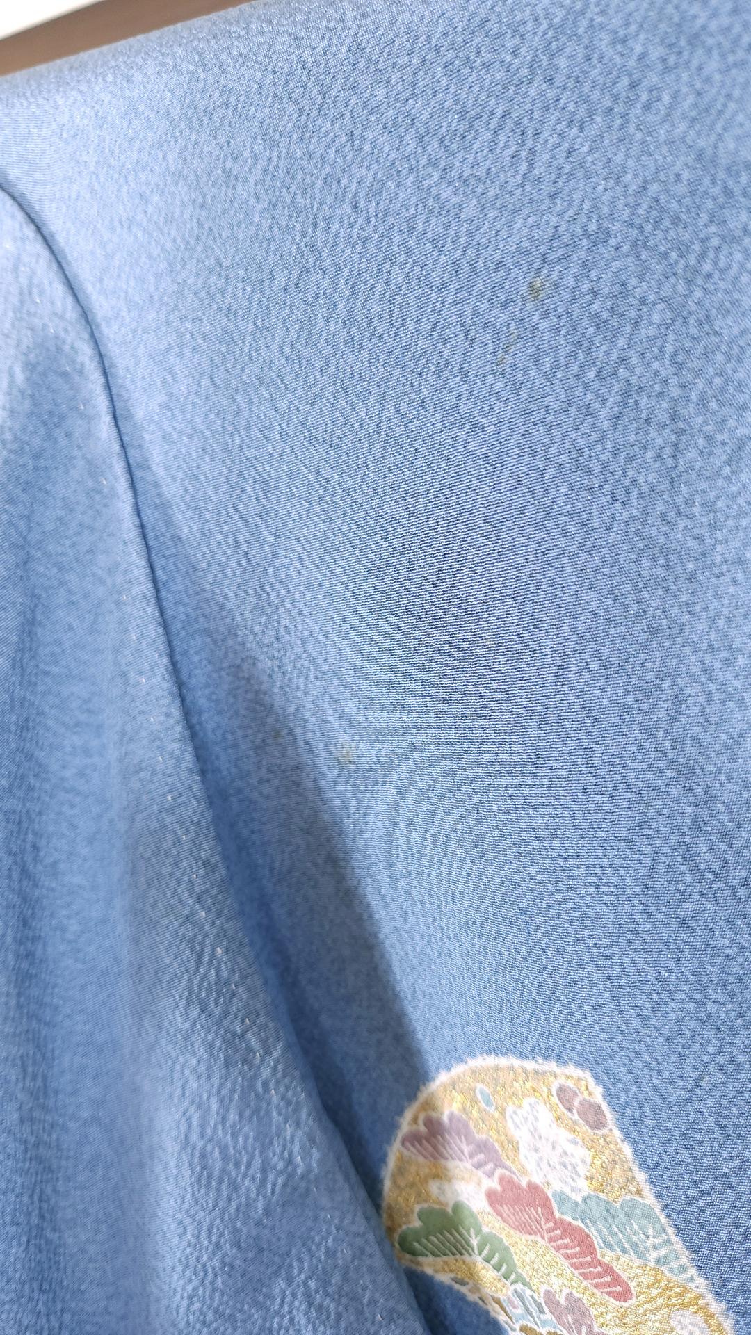 Light blue Houmongi Kimono fan and gold accents